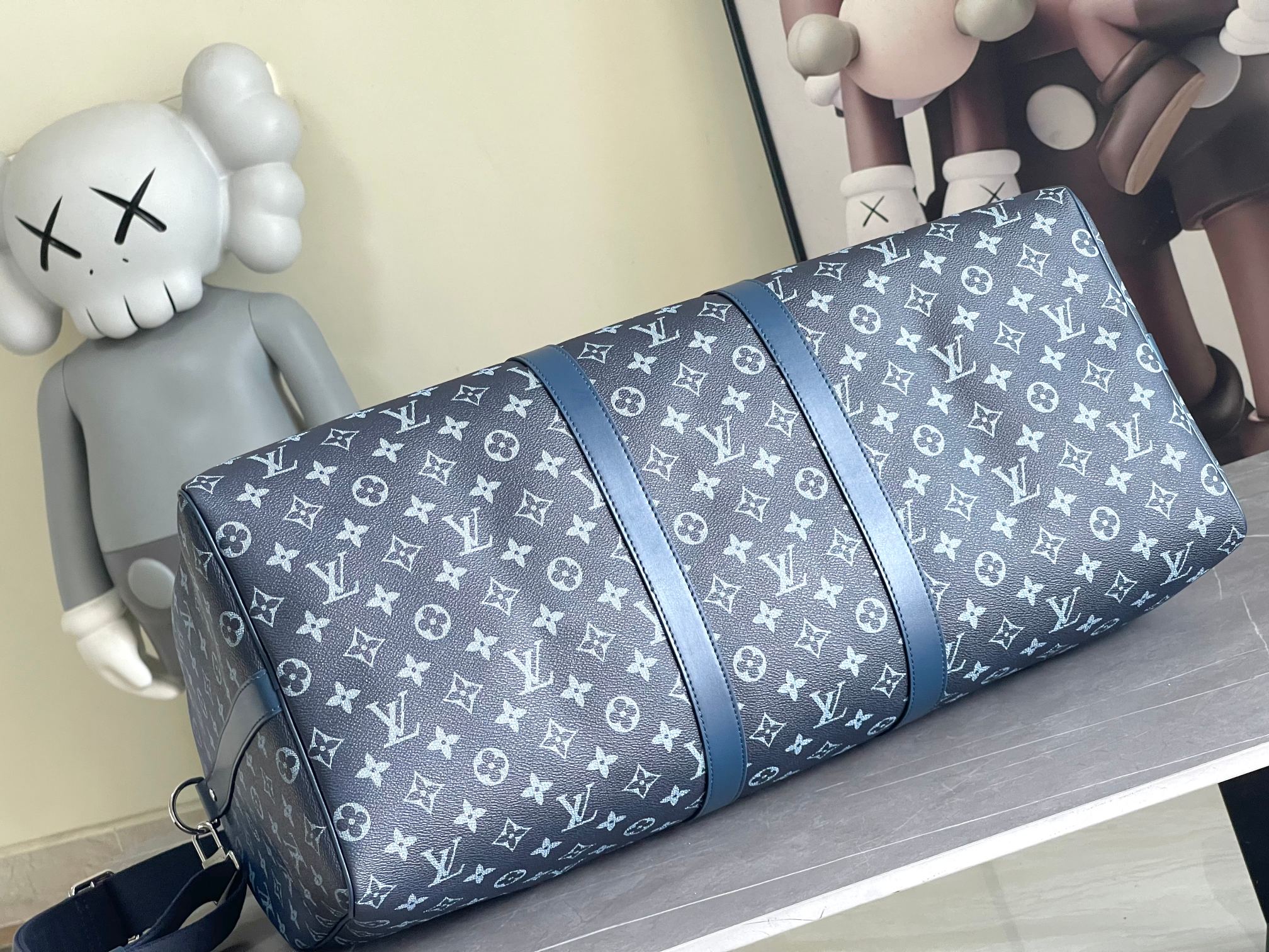 图片[4]-P1360 M11558黑色渐变蓝 变码芯片  Louis Vuitton LV 24FW Monogram新款老花包
Louis Vuitton LV 24FW New Monogram黑色老花 渐变蓝色老花系列Messenger邮差包Montsouris挎包Keepall 55旅行袋 多个经典款式
尺寸：55X27X20 CM-高仿包包