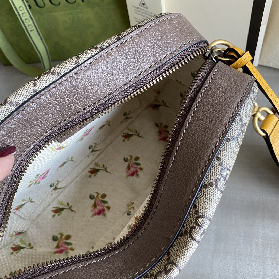 Imagem [7]-G476466:24*14.5*7cm ￥1200 Nova na embalagem! A coleção de bolsas de inspiração vintage é adornada com tubulação de correias listradas da marca para uma interpretação sofisticada do estilo do viajante modernoFabricada em lona GG Supreme com detalhes em couro amareloCanos de couro marrom e amareloBlindagem vintage de latãoAcessórios de metalCorreias verdes e vermelhasAs alças de ombro são equipadas com uma etiqueta oval de couro Gucci com motivo de caveiraLinho de algodão com forro floral Vem com um conjunto completo de ️A mais nova coleção verdeEmbalagem ecológica e tela reutilizável Sacos de compras - Sacos falsos de alta qualidade