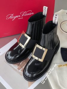 ¡Botas con hebilla RV! ¡Lo más importante - el último tipo de encontrar la manera de comprar la versión original de las líneas de molde abierto suave y nada torpe dentro y fuera del mostrador sin presión, es difícil de distinguir! Tamaño 35-39 (40 se puede pedir no retornable) P940-Altas bolsas de imitación