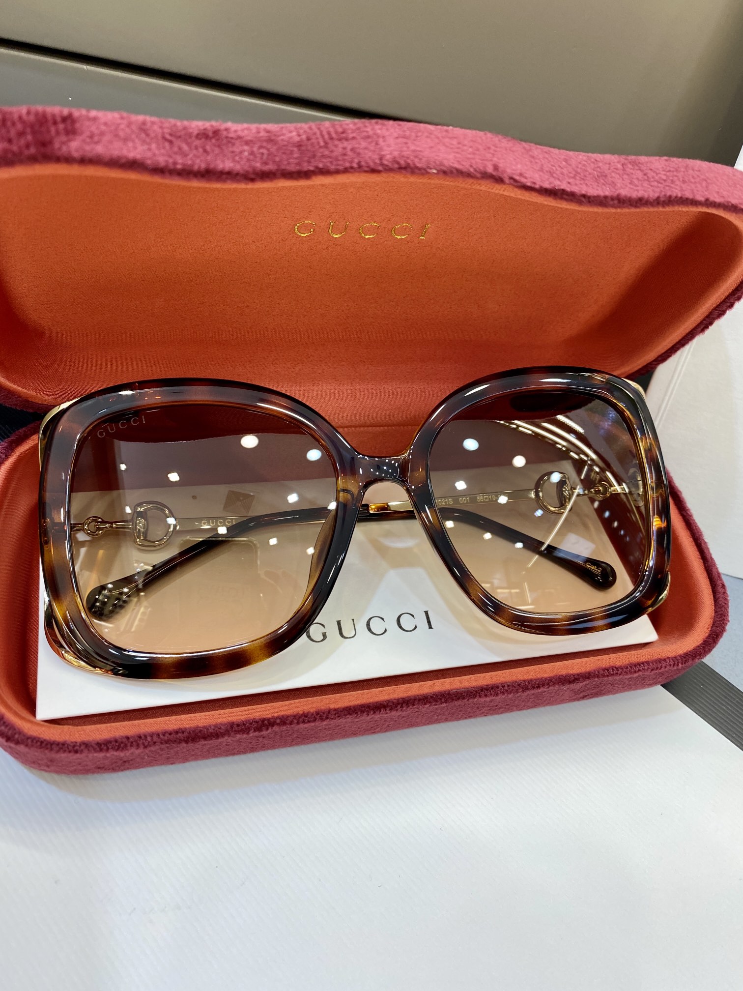 图片[3]-P265  
Gucci
GG1021S
Size:56口18-135-高仿包包