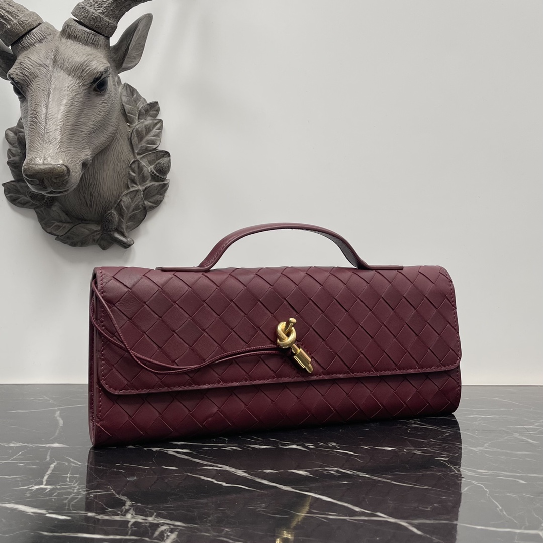 Bottega Veneta bordeaux Andiamo nouveau design importé original peau de mouton matériau toucher délicat de haut niveau et était l'herbe dure ~ "sac" peut vraiment guérir une centaine de maladies métal et la préparation de la collision de sorte que l'aspect général d'un plus à la mode sens de l'ancienneté et sa silhouette ligne réinterprétation de la classique traditionnelle presque complètement impopulaire modèles d'occasions : 3078 Taille : 31*13*3cm-Fabrique de haute couture