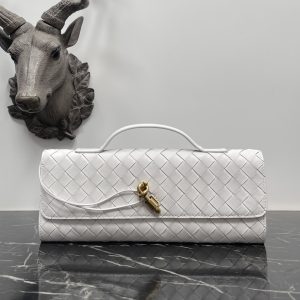 Bottega Veneta blanc Andiamo nouveau design importé original peau de mouton matériau toucher délicat de haut niveau et était l'herbe dure ~ "sac" peut vraiment guérir une centaine de maladies métal et la préparation de la collision de sorte que l'aspect général plus à la mode de haut niveau sens de sa silhouette ligne réinterprétation de la classique traditionnelle presque complètement ne pas choisir des occasions modèles : 3078 Taille : 31*13*3cm-Fabrique de haute couture