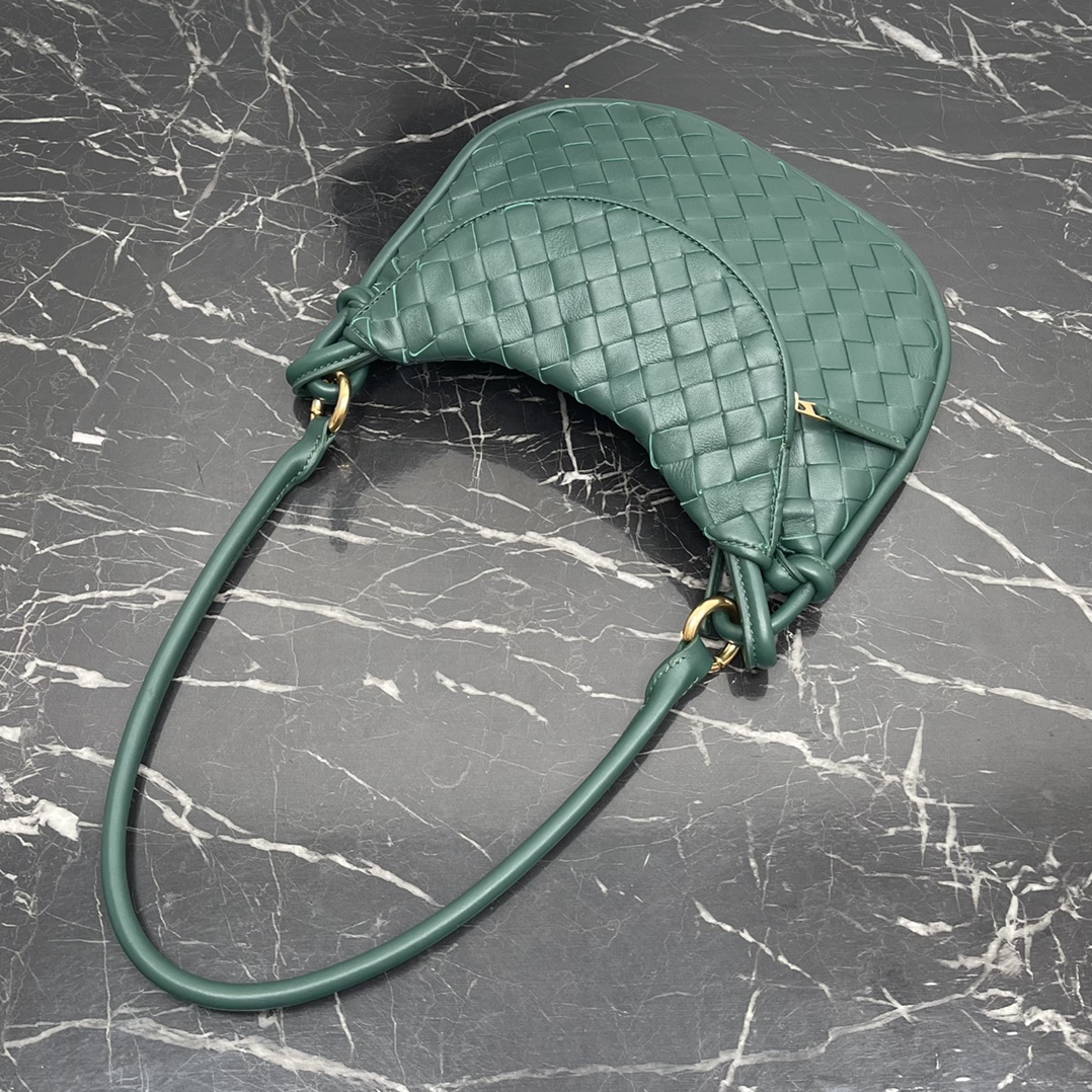 Bottega Veneta Small Emerald Gemelli Uma bolsa de axilas muito quente 🔥 design exclusivo de meia-lua é muito reconhecível! Shu Qi com o mesmo modelo ✨ A bolsa dupla tem um zíper removível em meia-lua com um senso de design ao mesmo tempo, mas também com uma boa combinação para tornar as pessoas brilhantes Design estrutural único para atender às necessidades de diferentes ocasiões Pequeno Modelo nº: 8004 Tamanho: 24,5 * 7 * 19cm - alta imitação de fábrica