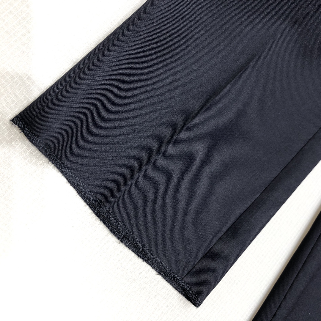 P1440,P1100,P640 LV Louis Vuitton Spring/Summer New Collection Navy Blue Men's Logo Hardware Wool Blend Fabric Tonal Fashion Slim Casual Trousers Couleur : Navy Blue Taille : 29-38 Exclusive - High-quality imitation bags