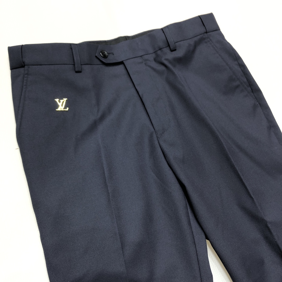 P1440,P1100,P640 LV Louis Vuitton Spring/Summer New Collection Navy Blue Men's Logo Hardware Wool Blend Fabric Tonal Fashion Slim Casual Trousers Couleur : Navy Blue Taille : 29-38 Exclusive - High-quality imitation bags