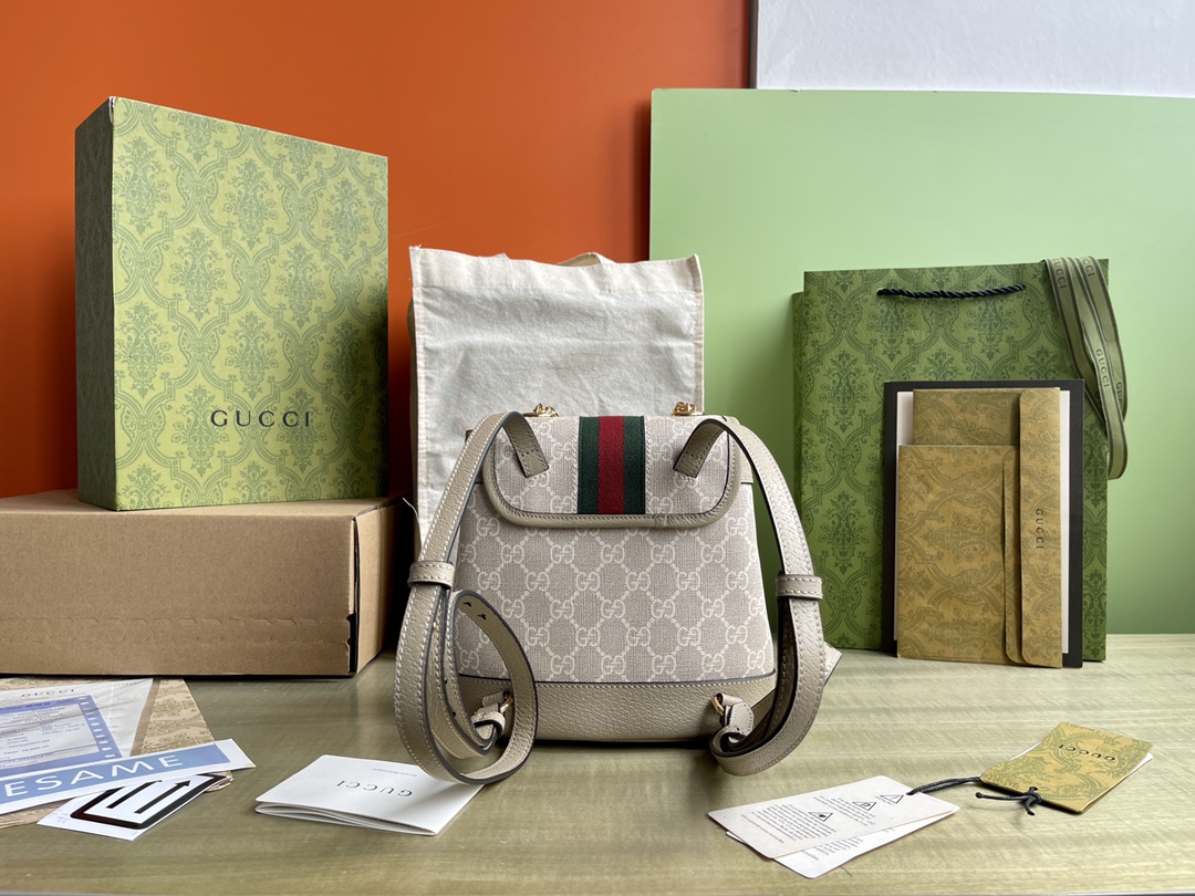 Model: 795221 Size: 20.5/20/12 P1560 The Ophidia collection blends the essence of Gucci's heritage with modern design to present an eye-catching new addition to the Ophidia collection.This backpack is crafted in beige and white GG Supreme canvas with a classic webbing design that is infused with the brand's heritage.Adjustable shoulder straps add a modern touchBeige and white GG Supreme canvasOatmeal color Leather pipingGold tone hardwareRed and green striped webbingBrown cotton linen liningDouble G handlesHigh: 6cmAdjustable leather shoulder straps (length adjustable between 31cm and 35cm)-High-fashion factory