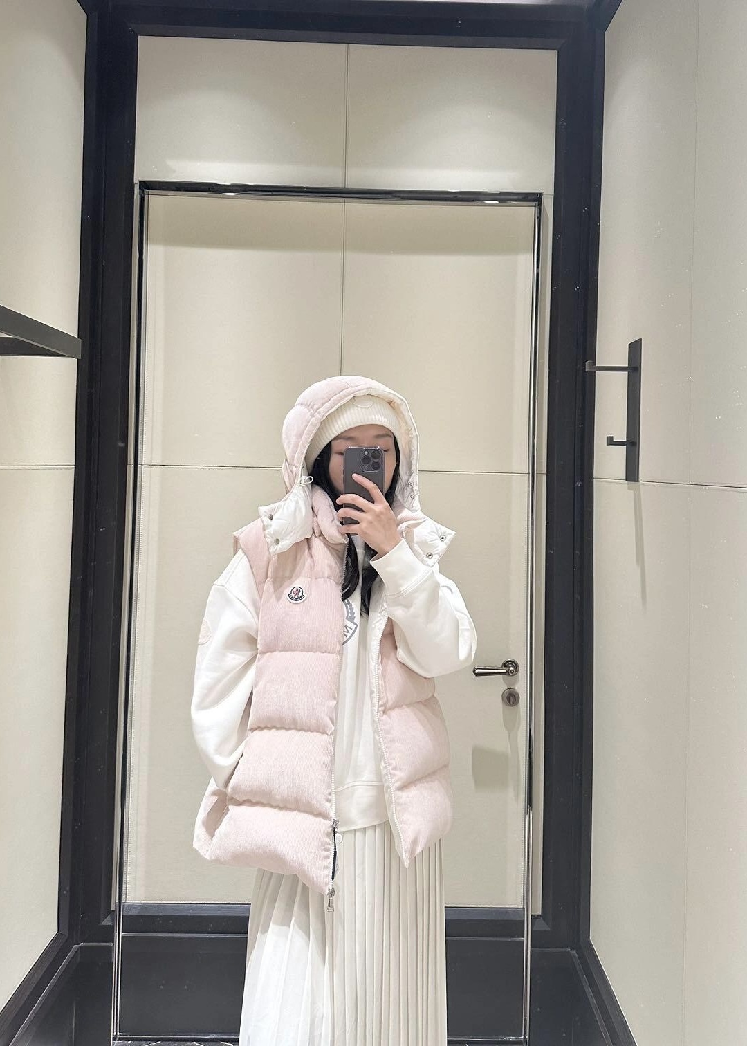 P1000 Moncler 24Fw início do outono novo Agelao corduroy down colete jaqueta (com placa de luz sem logotipo pode ser ao vivo) 丨 esquema de cores macaroon é apenas muito alta classe e boa aparência la! O capuz é removível! O capuz é removível, e o estilo da menina é um bonito, redutor de idade, padrão nacional 90 pato branco para baixo enchimento!  Os acessórios de hardware originais marca original padrão original de apoio completo! Em stock S/M/L