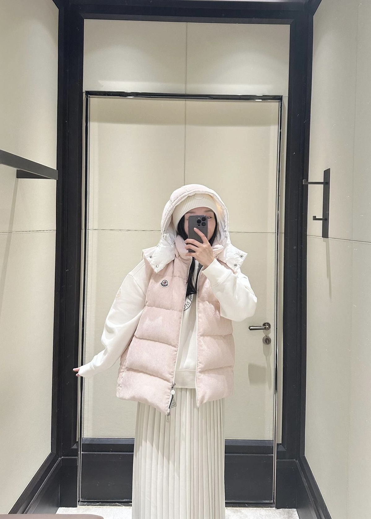 💰P1000P1000 Moncler 24Fw أوائل الخريف الجديد سترة أجيلاو الجديدة ذات الصدرية القصيرة من أسفل (مع لوحة خفيفة بدون شعار يمكن أن تكون حية) 丨 لون المعكرونة هو مجرد لون رفيع المستوى ورائع المظهر لا! الغطاء قابل للإزالة! القلنسوة قابلة للإزالة، ونمط الفتاة هو حشو بط أبيض من أسفل أبيض 90 معيارًا وطنيًا وسيمًا ومخفضًا للعمر!  إكسسوارات الأجهزة الأصلية علامة أصلية أصلية داعمة قياسية أصلية كاملة! في المخزون S/M/L