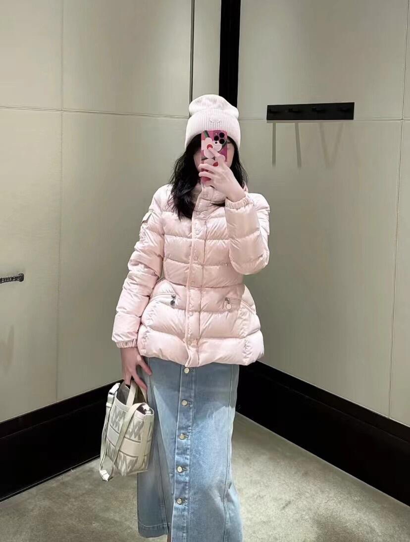 💰P1340 Moncler24FW الخريف والشتاء الجديد BARANTE سترة قصيرة القسم القصير المخصر أسفل السترة 丨 لا يكون مظهر الخصر الصغير جميلًا جدًا 🥰 نسيج أوليفين النايلون المطلي بالورنيش ويظهر أيضًا عناية عصرية وجيدة! لكمة فرعية مطلقة تمامًا! المعيار الوطني 90 حشوة البط الأبيض القياسية الوطنية 90 حشوة البط الأبيض الشحن الكامل الفائق النزاهة الكاملة الكاملة ~ لا يتقلص السوق أبدًا! الدفء لا مثيل له! 🤩 أنلي بقوة! في المخزون S/M/L