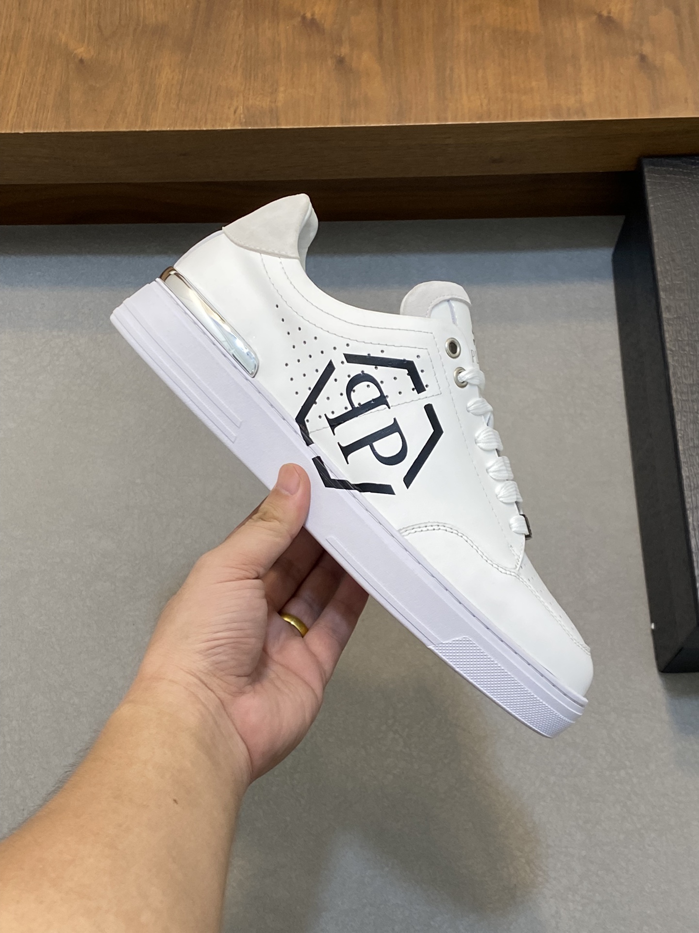 P760 PhiliPP Plein Alemanha PP Phili site oficial novos sapatos masculinos forma perfeita para construir 🔥 couro de vaca superior forro de couro de vaca. Sola original de borracha resistente ao desgaste 🔱 Sapatos cheios de senso tridimensional de alta qualidade sem perder o gosto da moda, novidade! O foco absoluto da metragem 39-44 (38, 45 para encomendar)