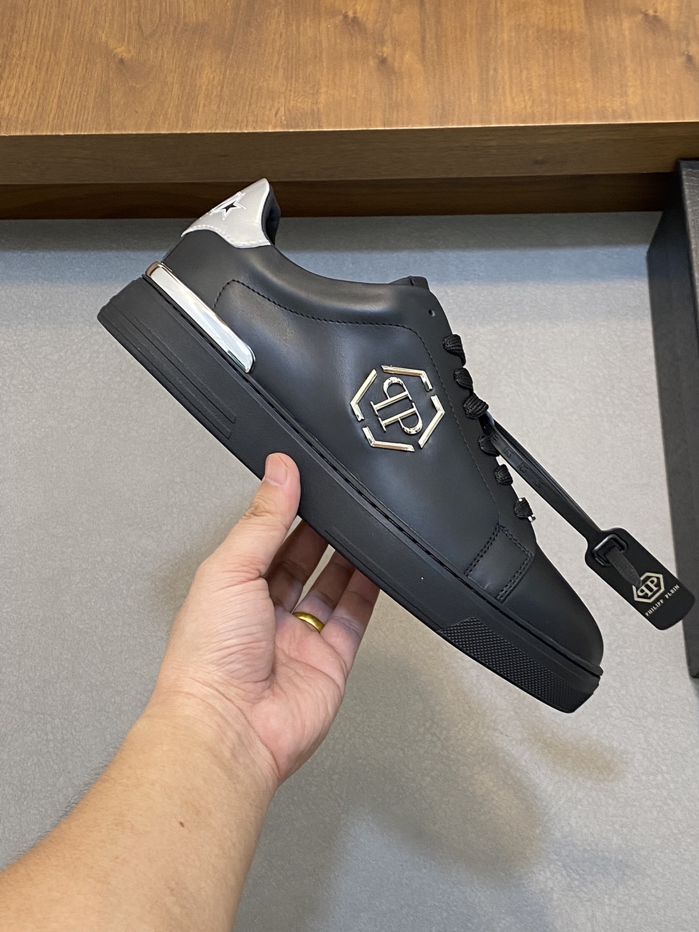 P720 PhiliPP Plein Germany PP Phili official website new men's shoes perfect shape to build 🔥 cowhide upper cowhide lining. Original rubber wear-resistant outsole 🔱 Shoes full of three-dimensional sense of full high-grade without losing taste fashion, novelty! Absolute focus code 39-44 (38, 45 customized)