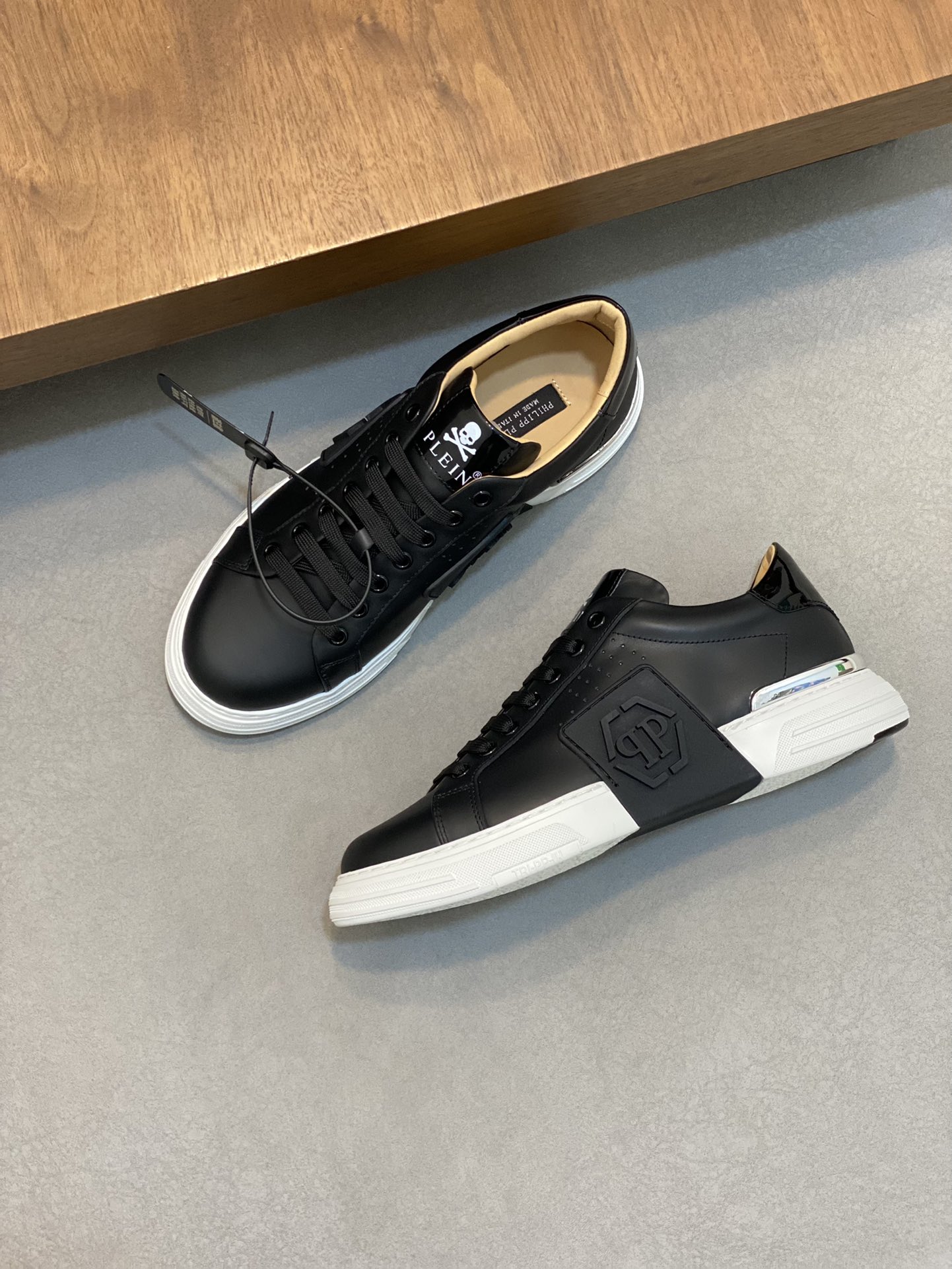 P720 PhiliPP Plein Alemania PP Phili sitio web oficial nuevos zapatos de los hombres de forma perfecta para construir 🔥 piel de vaca forro de piel de vaca superior. ¡Original suela de goma resistente al desgaste 🔱 Zapatos llenos de sentido tridimensional de alto grado completo sin perder el sabor de la moda, la novedad! El enfoque absoluto del yardaje 39-44 (38, 45 a la orden)