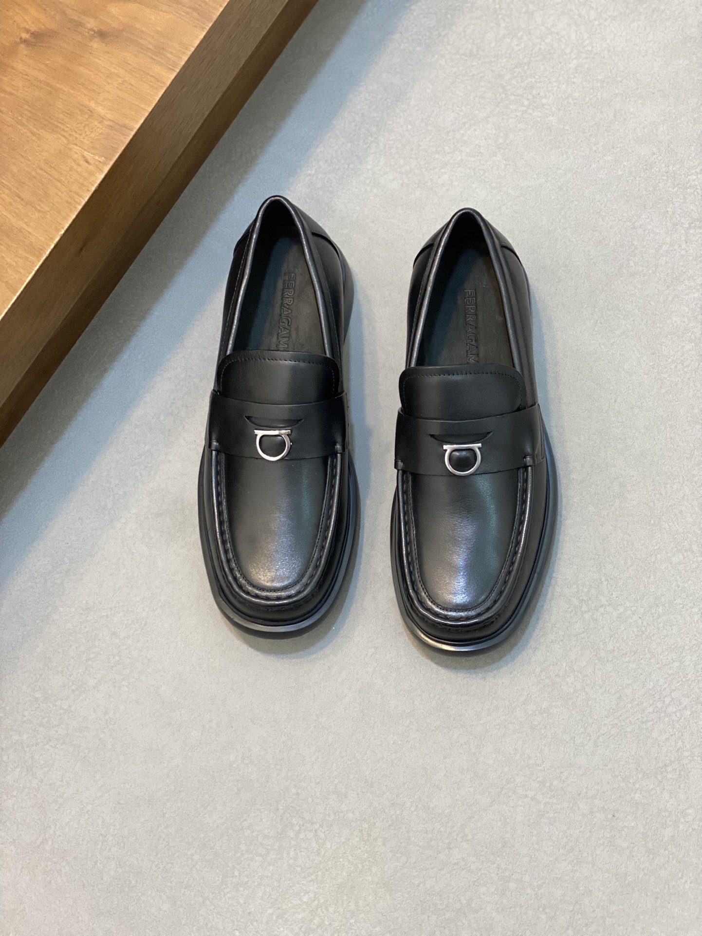 P840 FERRACAMO Ferragamo 🔍 Faye Fried Street Homme Dieu rehaussé surchaussures série en vente Configuration originale importée d'Italie tissu vachette original disposition classique gentleman généreux importé doublure vache teintée à l'eau SEMELLE : original spécial semelle super confortable talon original marchandises uniques 🔍 🔍 🔍 jaune de haute qualité peut être aléatoirement entré et sorti. Contre bienvenue pour comparer la taille 38-44 (peut être commandé 45).