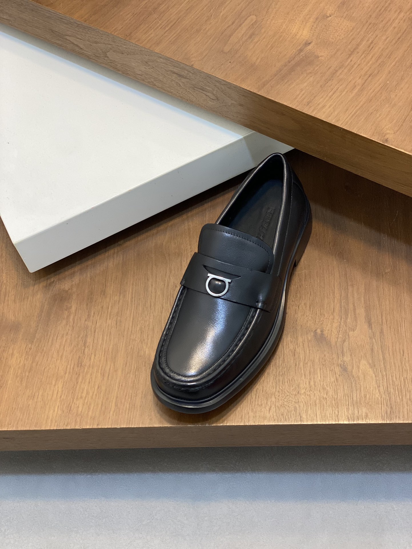 P840 FERRACAMO Ferragamo 🔍 Faye Fried Street Homme Dieu rehaussé surchaussures série en vente Configuration originale importée d'Italie tissu vachette original disposition classique gentleman généreux importé doublure vache teintée à l'eau SEMELLE : original spécial semelle super confortable talon original marchandises uniques 🔍 🔍 🔍 jaune de haute qualité peut être aléatoirement entré et sorti. Contre bienvenue pour comparer la taille 38-44 (peut être commandé 45).