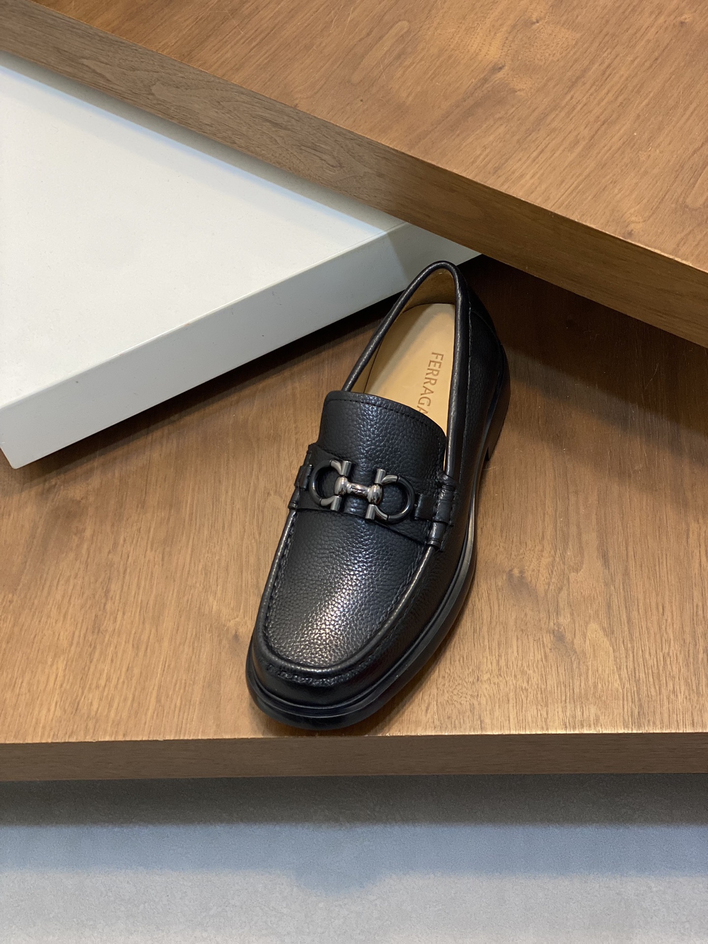 P840 FERRACAMO Ferragamo 🔍 Faye Fried Street Homme Dieu rehaussé surchaussures série en vente Configuration originale importée d'Italie tissu vachette original disposition classique gentleman généreux importé doublure vache teintée à l'eau SEMELLE : original spécial semelle super confortable talon original marchandises uniques 🔍 🔍 🔍 jaune de haute qualité peut être aléatoirement entré et sorti. Contre bienvenue pour comparer la taille 38-44 (peut être commandé 45).