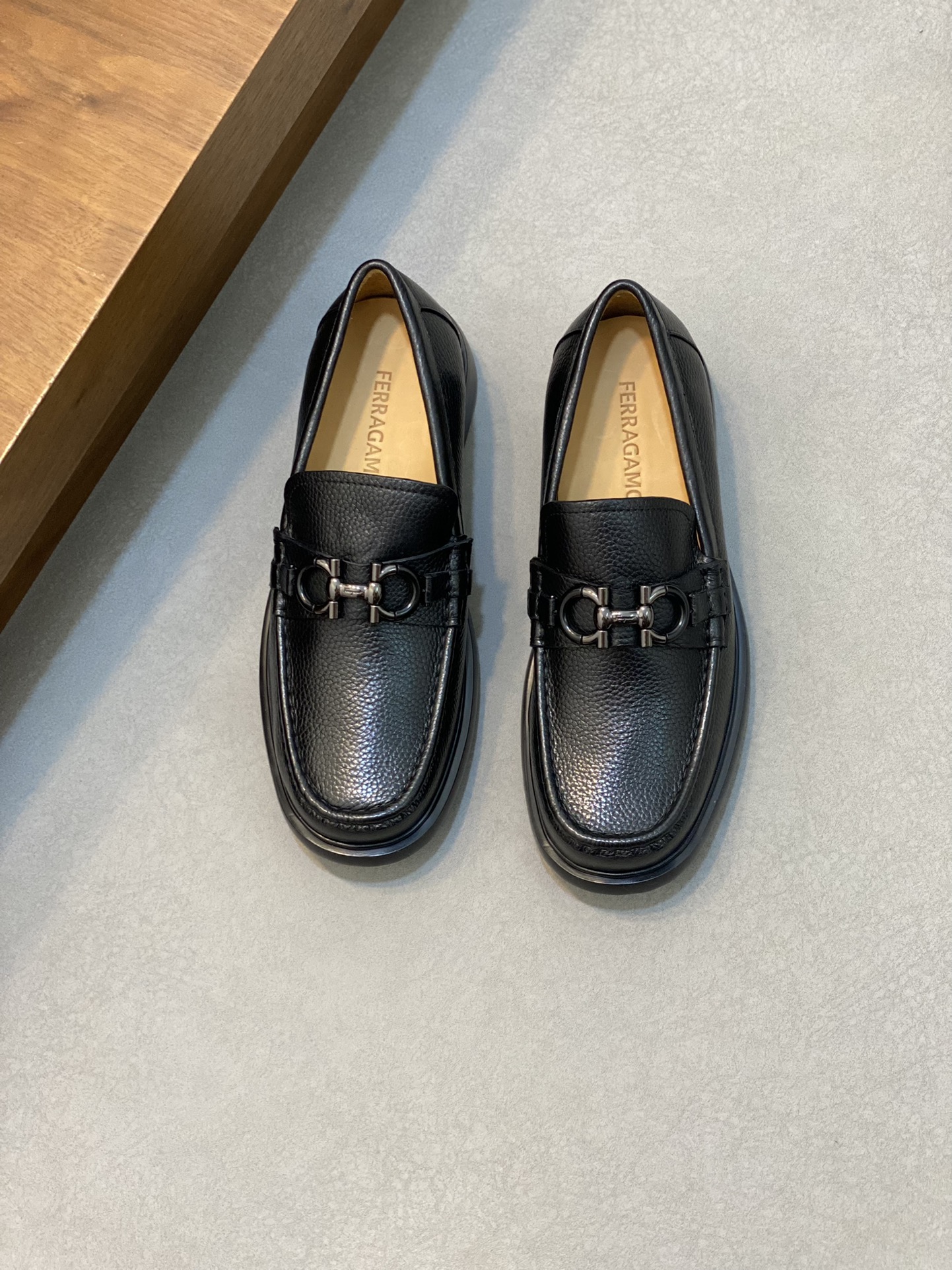 P840 FERRACAMO Ferragamo 🔍 Faye Fried Street Homme Dieu rehaussé surchaussures série en vente Configuration originale importée d'Italie tissu vachette original disposition classique gentleman généreux importé doublure vache teintée à l'eau SEMELLE : original spécial semelle super confortable talon original marchandises uniques 🔍 🔍 🔍 jaune de haute qualité peut être aléatoirement entré et sorti. Contre bienvenue pour comparer la taille 38-44 (peut être commandé 45).