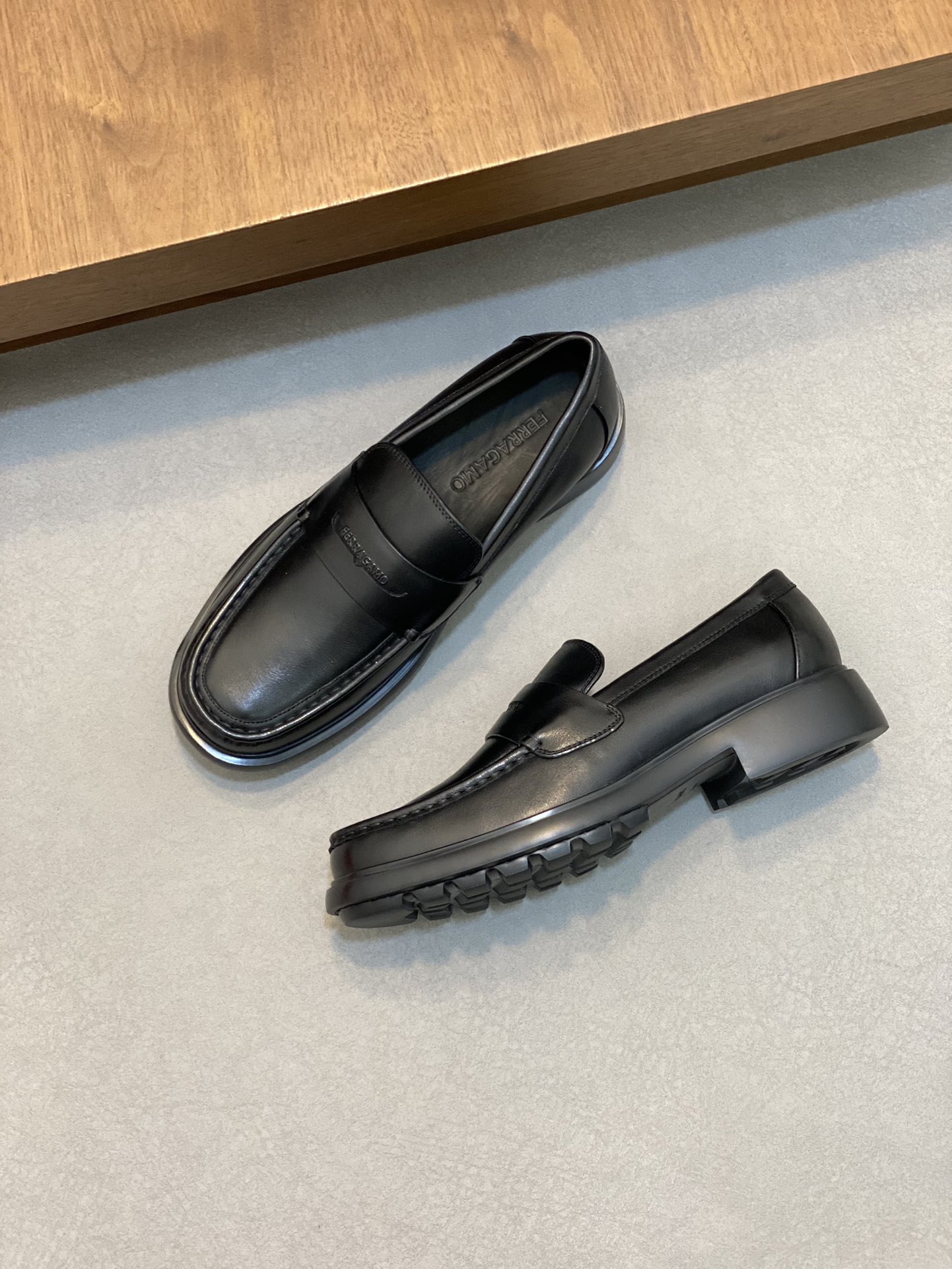 P840 FERRACAMO Ferragamo 🔍 Faye Fried Street Homme Dieu rehaussé surchaussures série en vente Configuration originale importée d'Italie tissu vachette original disposition classique gentleman généreux importé doublure vache teintée à l'eau SEMELLE : original spécial semelle super confortable talon original marchandises uniques 🔍 🔍 🔍 jaune de haute qualité peut être aléatoirement entré et sorti. Contre bienvenue pour comparer la taille 38-44 (peut être commandé 45).