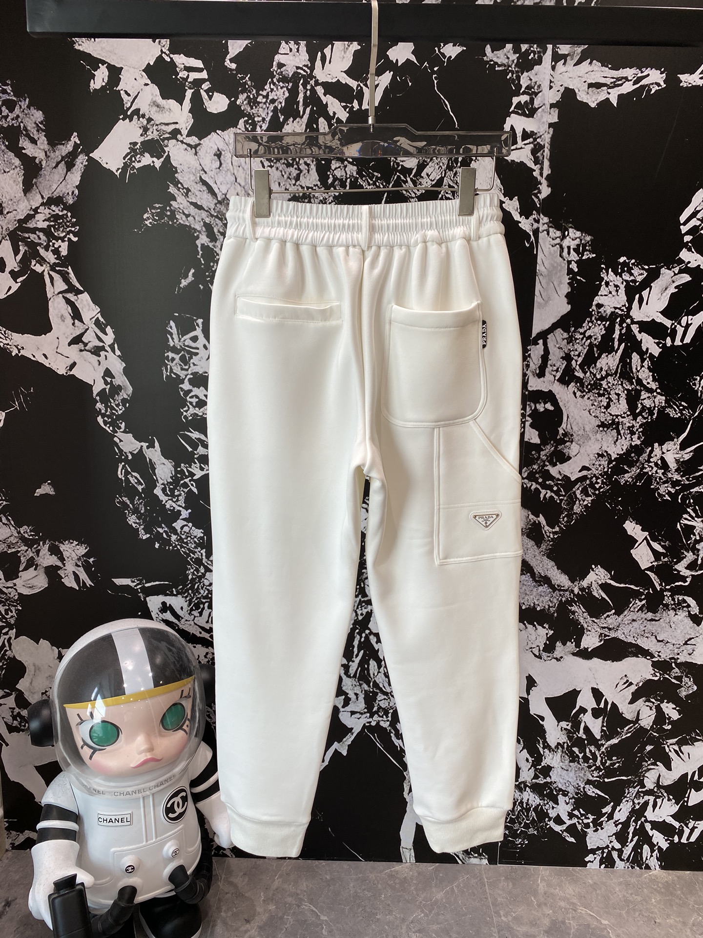 Prada 2024 fall and winter new casual pants! The official website synchronization sale brand classic LOGO casual pants customized fabric comfort is extremely good hand touch: Lie Office literacy is very high perfect quality craft padded models Size M-3 XL 🅿️520 - high imitation factory