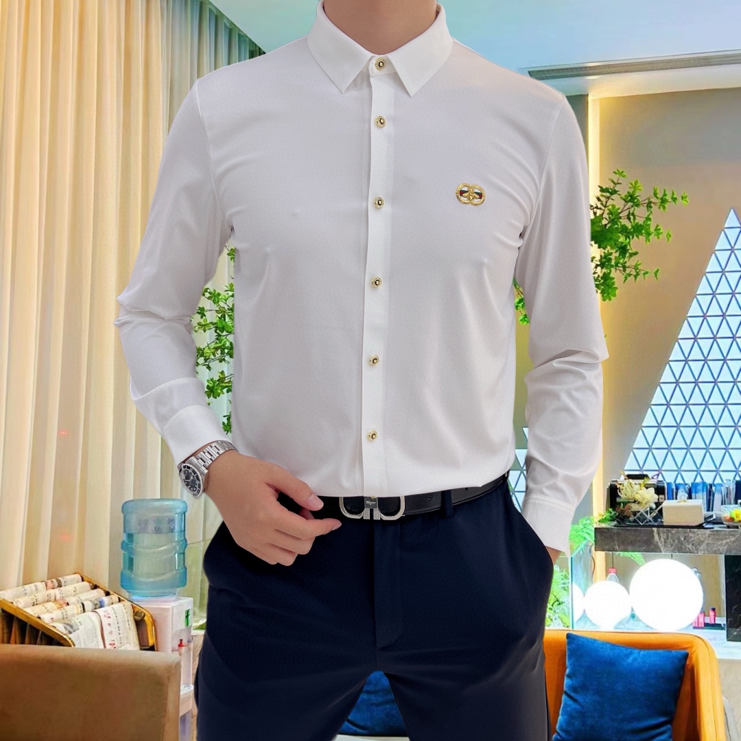 P440 Hermes Hermes 2024 Counter casual long sleeve shirt! The brand's latest elements logo heavy-duty design No trace of tailoring Imported 80-count ultra-high-count yarn cotton feel smooth and comfortable elastic good soft and delicate not easy to pilling! Extremely fashionable and durable to see the accent on the body is very handsome Comfortable and extremely stylish versatile models! Successful men must have! Size: M-4XL (178 140 pounds L Slim maximum 200 pounds)