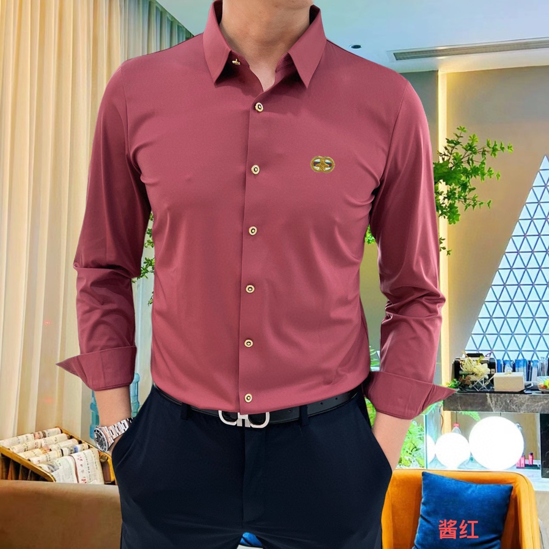 P440 Hermes Hermes 2024 Counter casual long sleeve shirt! The brand's latest elements logo heavy-duty design No trace of tailoring Imported 80-count ultra-high-count yarn cotton feel smooth and comfortable elastic good soft and delicate not easy to pilling! Extremely fashionable and durable to see the accent on the body is very handsome Comfortable and extremely stylish versatile models! Successful men must have! Size: M-4XL (178 140 pounds L Slim maximum 200 pounds)