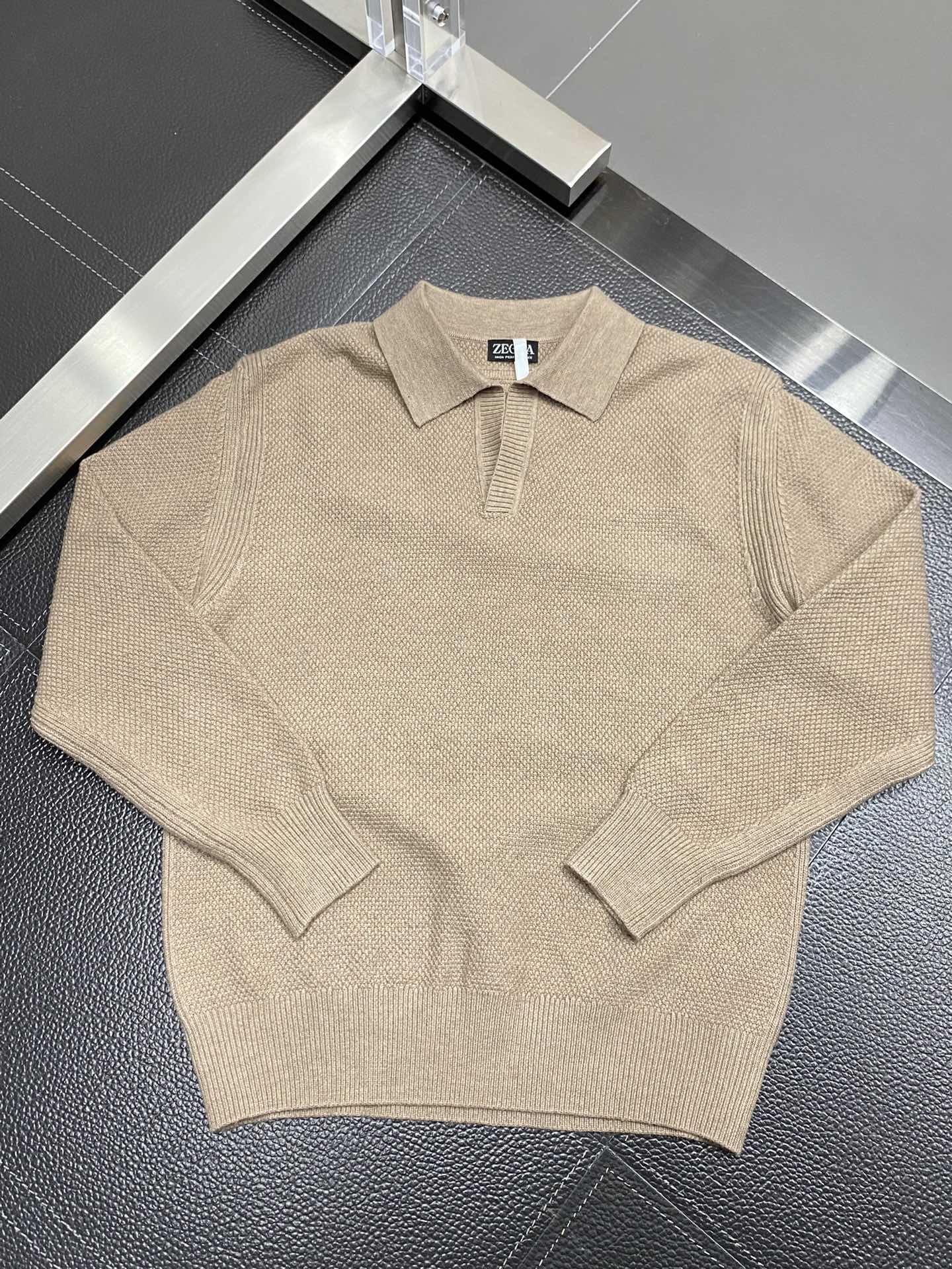 P720ZEGNA Ermenegildo Zegna 💥 exclusif nouveau pull décontracté en tricot à revers pour hommes haut de gamme personnalisé version haut de gamme de la mode polyvalente modèles explosifs ⚠️⚠️✨✨ tissus importés se sentent super doux et délicat porter agréable à la peau et confortable boutique haut de gamme OEM fine exécution sur le corps est très bon hommes must-have un seul produit complet trois étiquettes Taille M-2XL.