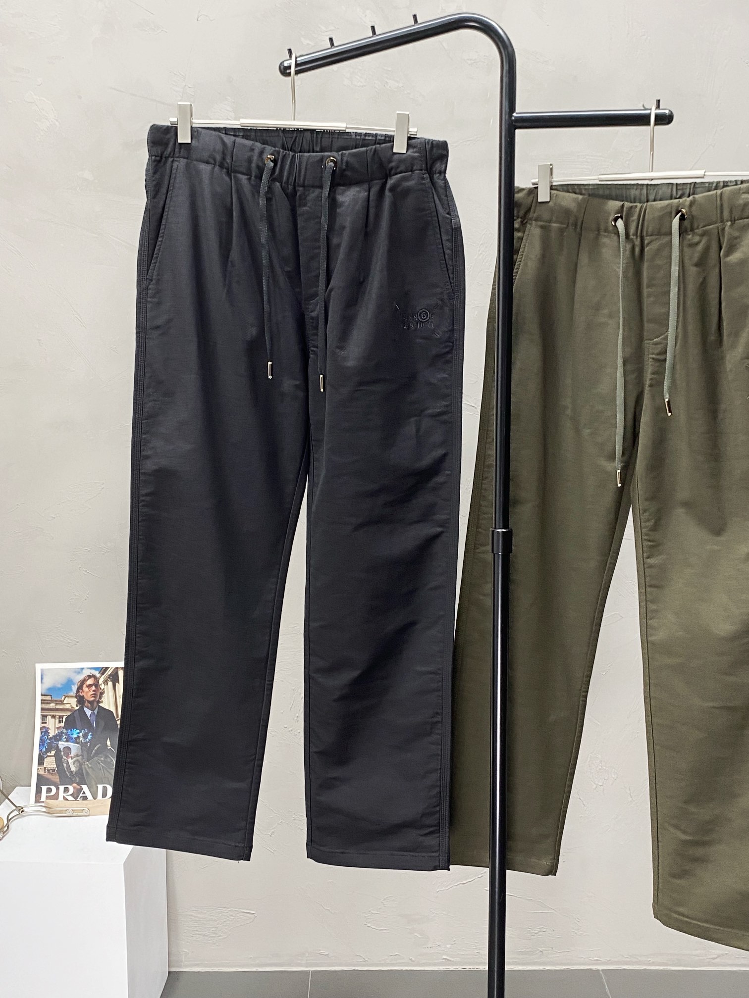 画像[3]-P570 マディソン・マルジェラ Mason Margiela MM6💥 Exclusive exclusive new autumn and winter casual trousers 高級バージョン！カウンターカスタムファブリック 通気性の良い履き心地 非の打ちどころのないディテール ブランド要素 高品質を反映したデザインコンセプト 上質でソフトな手触り！体型に合わせたカジュアルな仕立てが秀逸です！ヤード数：M-3XL-ハイフェイクバッグ