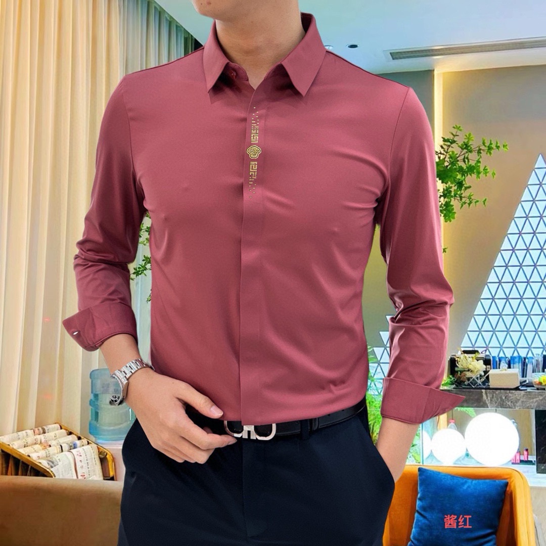 ¡P440 VER Versace 2024 Contador casual camisa de manga larga! ¡El último elemento de la marca de logotipo de diseño de alta resistencia No hay rastro de sastrería Importado 80-cuento de algodón ultra-alta sensación suave y cómoda elasticidad buena suave y delicado no es fácil de pilling! ¡Extremadamente de moda y duradero para ver el acento en el cuerpo es muy guapo Cómodo y muy elegante modelos versátiles! ¡Los hombres de éxito debe tener! Tamaño: M-4XL (178 140 kg L Delgado máximo 200 kg)