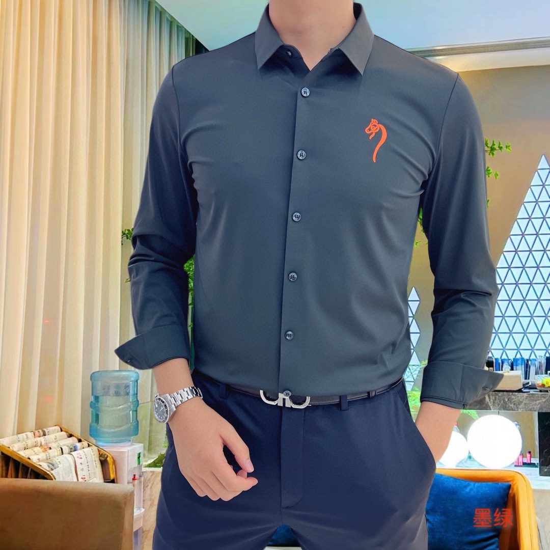 P440 Hermes Hermes 2024 Counter casual long sleeve shirt! The brand's latest elements logo heavy-duty design No trace of tailoring Imported 80-count ultra-high-count yarn cotton feel smooth and comfortable elastic good soft and delicate not easy to pilling! Extremely fashionable and durable to see the accent on the body is very handsome Comfortable and extremely stylish versatile models! Successful men must have! Size: M-4XL (178 140 pounds L Slim maximum 200 pounds)