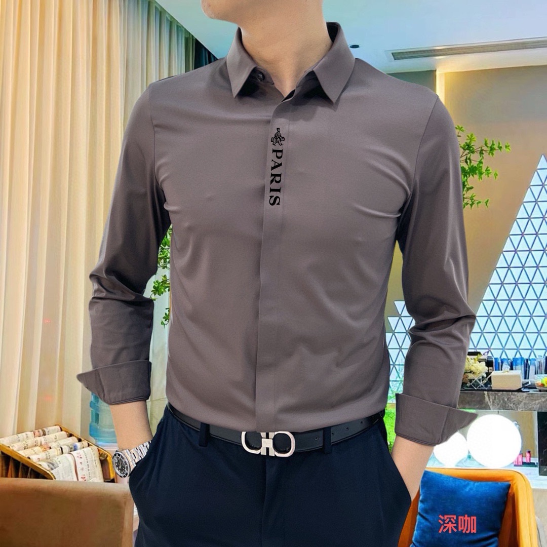 P440 Hermes Hermes 2024 Counter casual long sleeve shirt! The brand's latest elements logo heavy-duty design No trace of tailoring Imported 80-count ultra-high-count yarn cotton feel smooth and comfortable elastic good soft and delicate not easy to pilling! Extremely fashionable and durable to see the accent on the body is very handsome Comfortable and extremely stylish versatile models! Successful men must have! Size: M-4XL (178 140 pounds L Slim maximum 200 pounds)