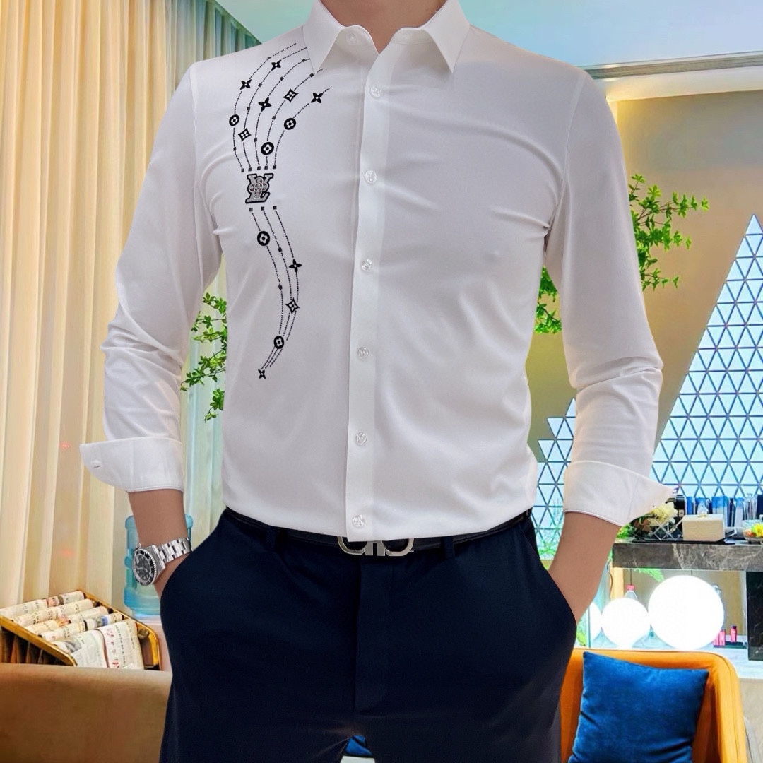 ¡P440 Hermes Hermes 2024 Contador casual camisa de manga larga! ¡El último elemento de la marca de logotipo de diseño de alta resistencia No hay rastro de sastrería Importado 80-cuento de algodón ultra-alta sensación suave y cómoda elasticidad buena suave y delicado no es fácil de pilling! ¡Extremadamente de moda y duradero para ver el acento en el cuerpo es muy guapo Cómodo y muy elegante modelos versátiles! ¡Los hombres de éxito debe tener! Tamaño: M-4XL (178 140 kg L Delgado máximo 200 kg)