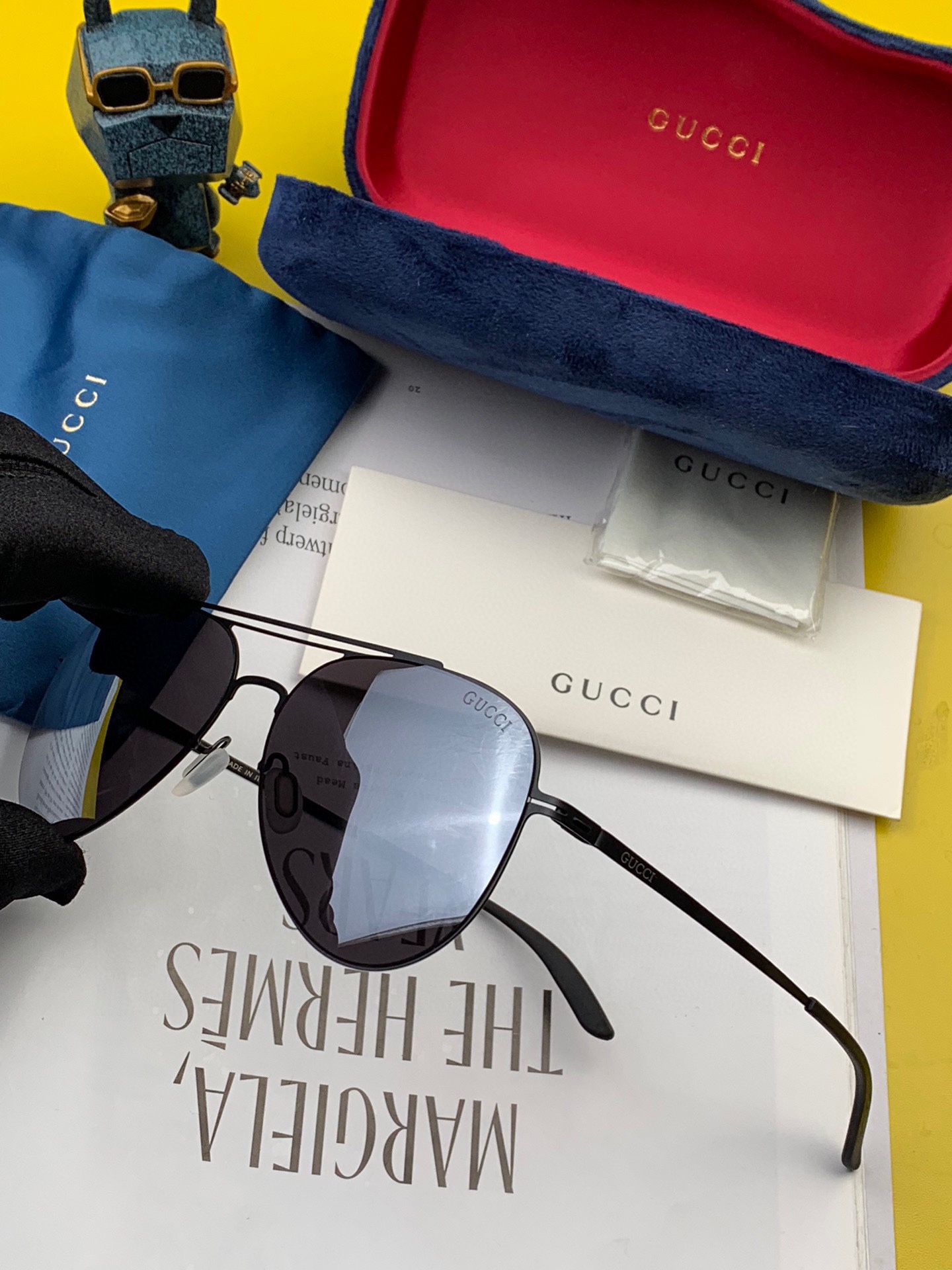 P205 Gucci 2024 printemps et été nouveau ultra-léger pas de vis pression ne casse pas la série de couples modèles lunettes de soleil lentilles en nylon haute définition 🦅 qualité parfaite adapté à une variété de formes de visage lunettes de soleil classiques début de la semaine de la mode. Super cool tirant le vent physique exquis super personnalité Modèle : G3030