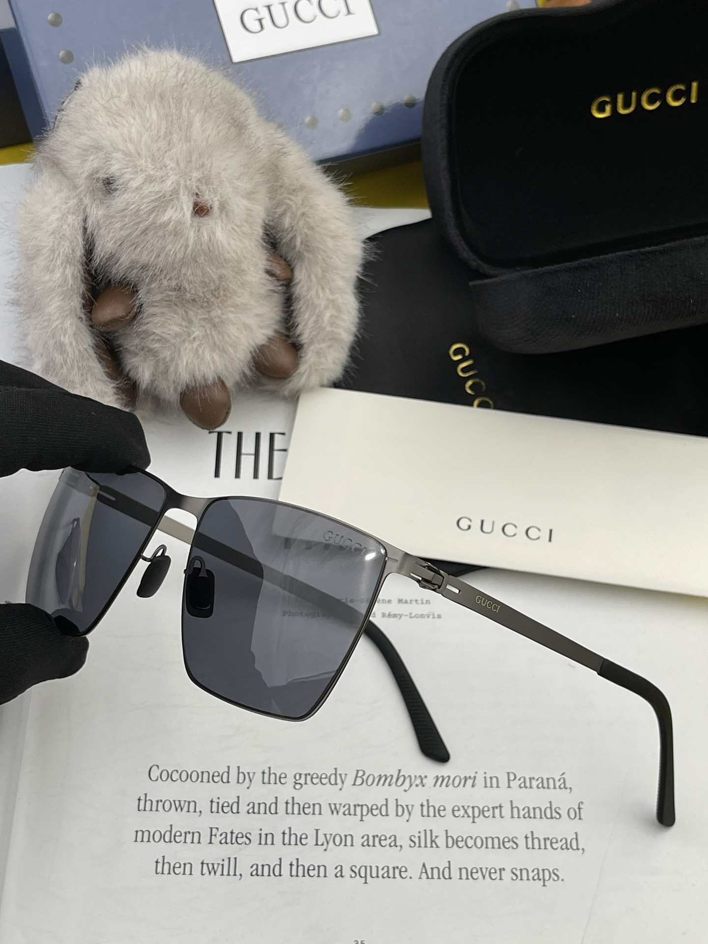 P205♦️ GUCCI 2024 nuevos hombres y mujeres parejas modelos de gafas de sol poligonales gafas de sol ip chapado nunca se desvanecen ultra-ligero y super flexible el conjunto de gafas sin tornillos es importante la presión no es malo lentes de nylon de alta definición, la artesanía exquisita el material original ambiente informal no es exigente unas gafas de sol para llevar a cabo el super gran nombre 🤗🤗 especialmente guapo verano esencial Modelo G1731