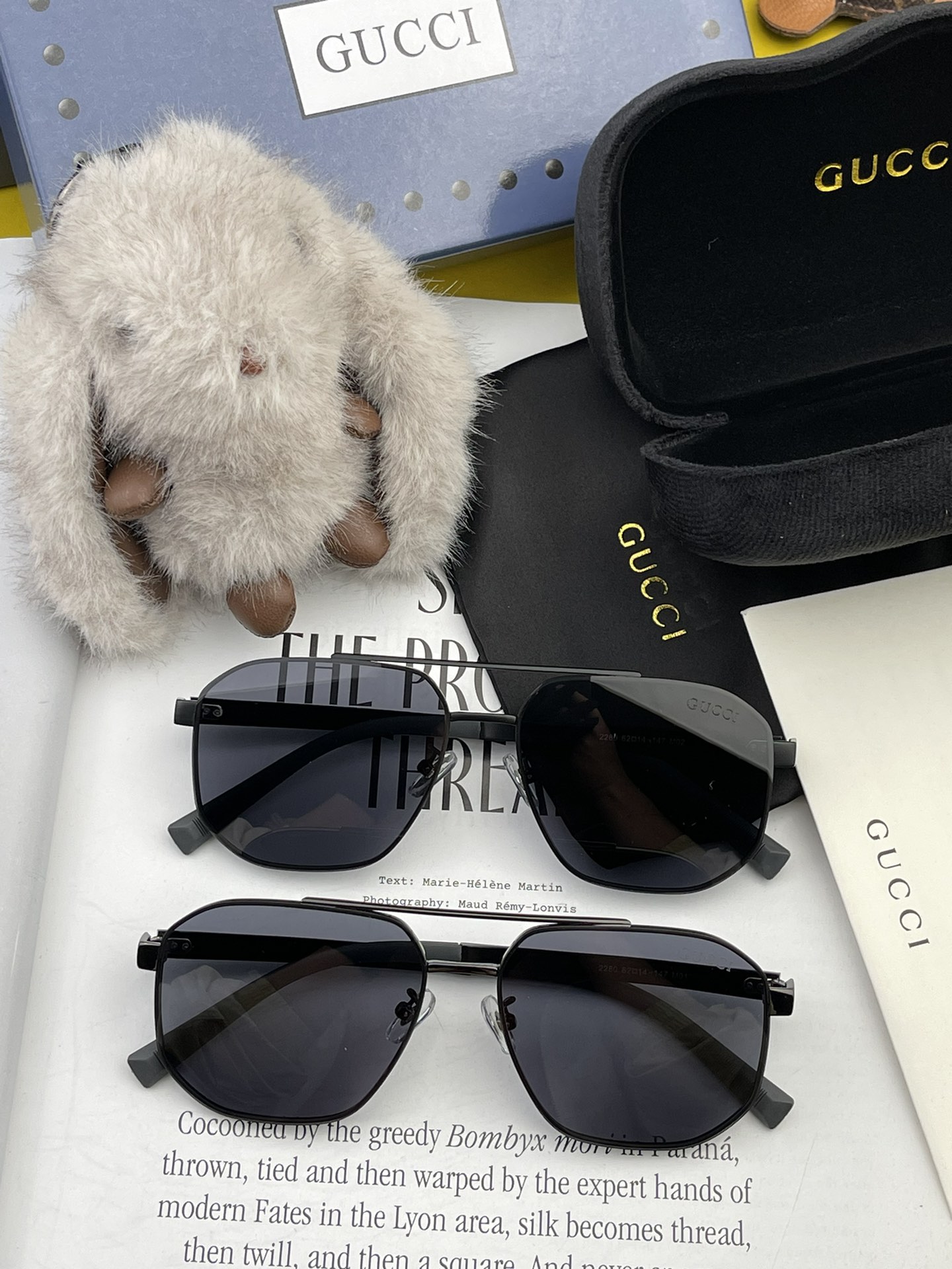 P205♦️ GUCCI 2024 nuevos hombres y mujeres parejas modelos de gafas de sol poligonales gafas de sol ip chapado nunca se desvanecen ultra-ligero y super flexible el conjunto de gafas sin tornillos es importante la presión no es malo lentes de nylon de alta definición, la artesanía exquisita el material original ambiente informal no es exigente unas gafas de sol para llevar a cabo el super gran nombre 🤗🤗 especialmente guapo verano esencial Modelo G1731