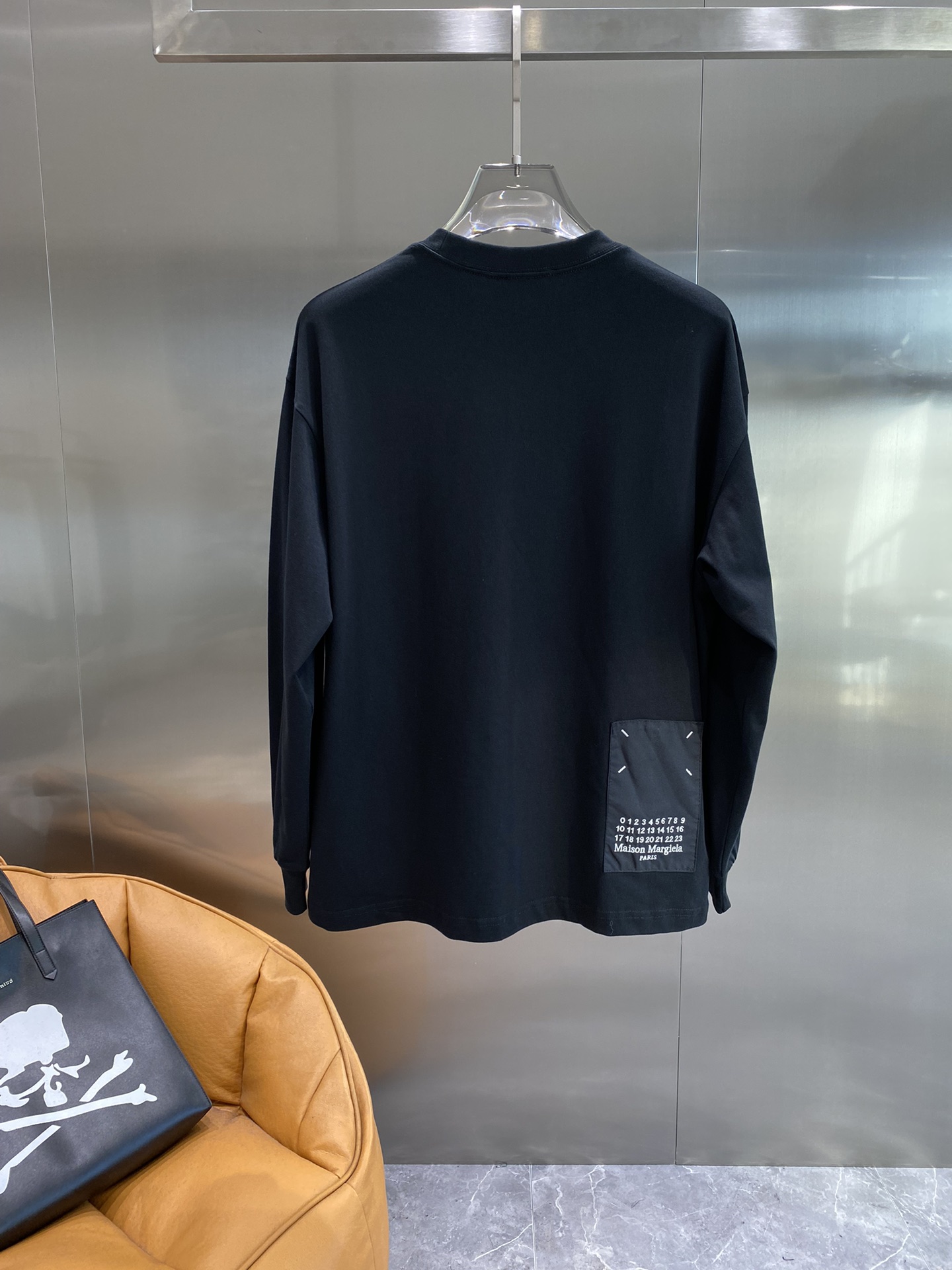 Image [7]-maison margiela2024 new long-sleeve handsome fashion top printing letters logo simple versatile models fabric cotton not only firm to maintain trend of the silhouette but also comfortable to wear yarn weaving more delicate yards S-XL 🅿️480-high-fashion bags