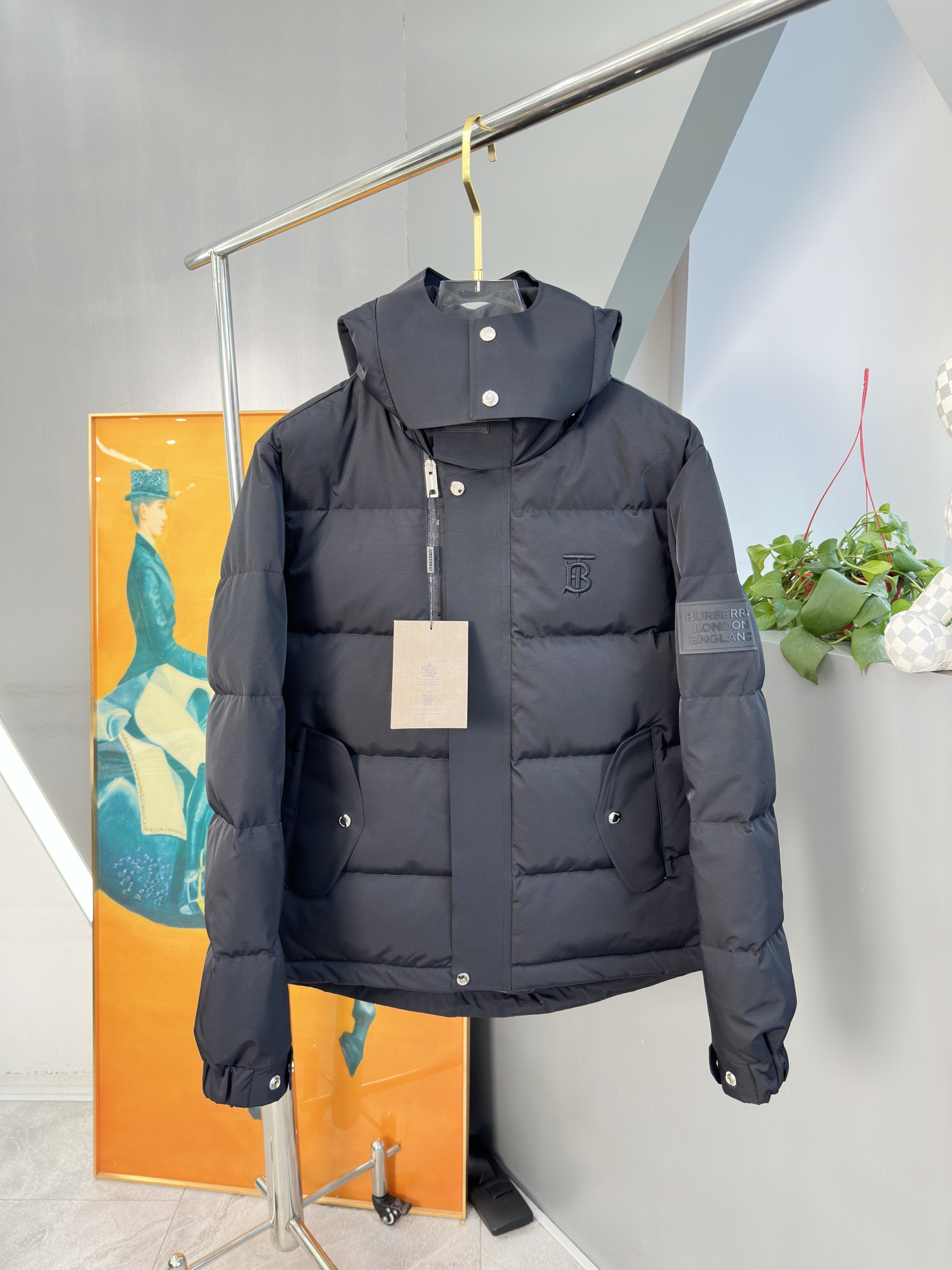 Image [8]-p1120 Burberry Down Jacket Veste en duvet pour homme en tissu Toray importé du Japon, version européenne personnalisée ! Contrôle de qualité optimal ! La doublure intérieure est fabriquée dans le même tissu de duvet importé à haute densité et anti-perforation ! Broderie LOGO sur la poitrine, étiquette en cuir personnalisée sur la manche gauche et ZP cohérent ! Yardage : M-3xl- répliques de sacs à main de haute qualité