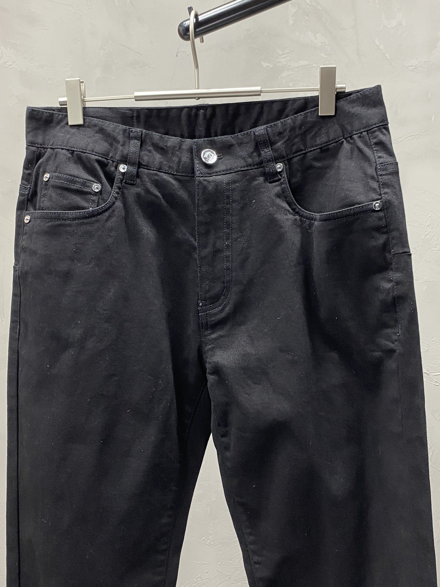 P600 Dior ディオール 💥 限定新作ジーンズ 👖 ハイエンドバージョン！カウンターカスタムファブリック 通気性の良い快適な高い非の打ちどころのないディテール ブランド要素のデザインコンセプトは、高品質の感触を反映 繊細で柔らかい！体型に合わせたカジュアルな仕立てが秀逸です！サイズ：29-38