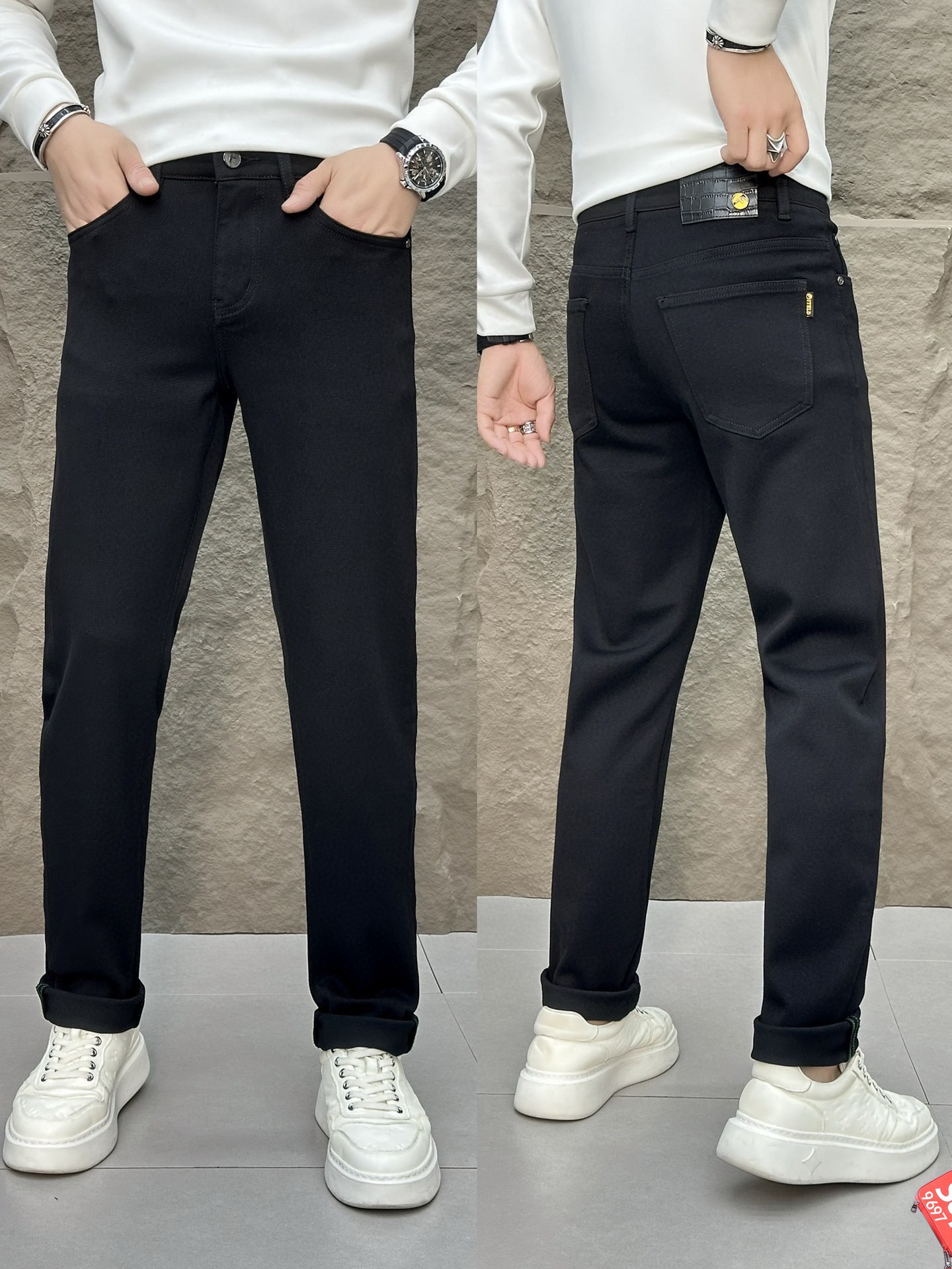 P480 FENDI Fendi Extreme Black Cow Automne/Hiver 2024 Dernière série Counter Custom haut de gamme Slim small leg jeans Derniers modèles de défilés de la fashion week Décoration matérielle parfaite Fashion essentials Modèles simples et polyvalents Couture brodée à la main pure Couleur originale Processus de lavage à la levure Tissus denim sélectionnés de poids élevé (pur coton) Coupe tridimensionnelle Détails parfaits Sommet des meilleurs produits ! (Légèrement élastiqué) Taille : 28-38