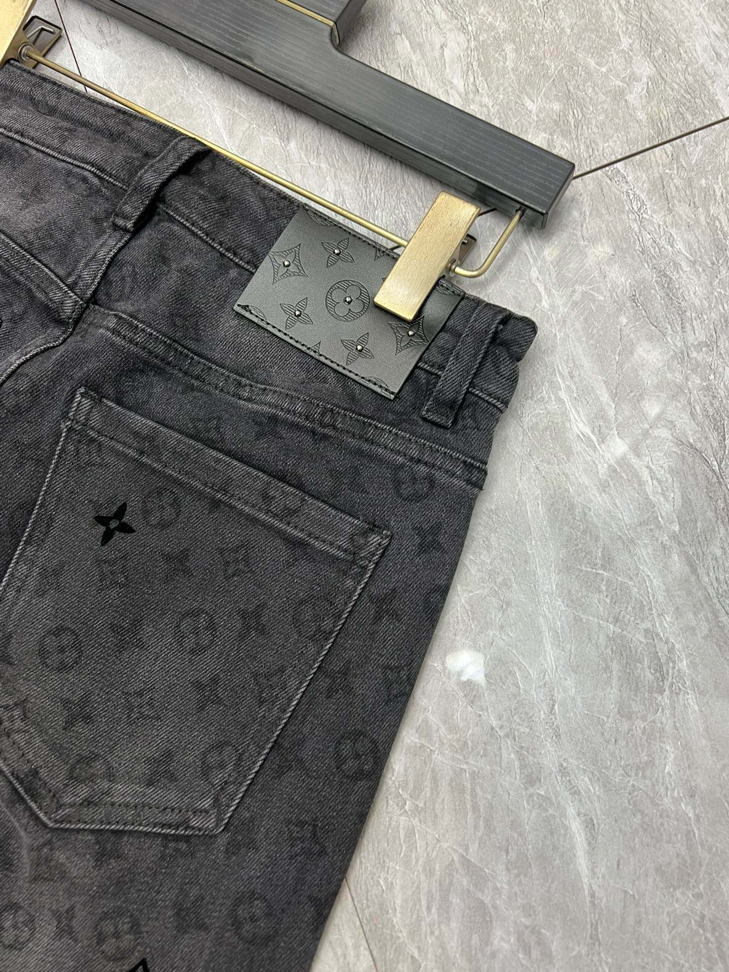 Image [9]-P560 LV 2024 autumn and winter new three complete labels jeans Good goods do not need much introduction Look at the details Counter size : 29-36-High-fashion bags