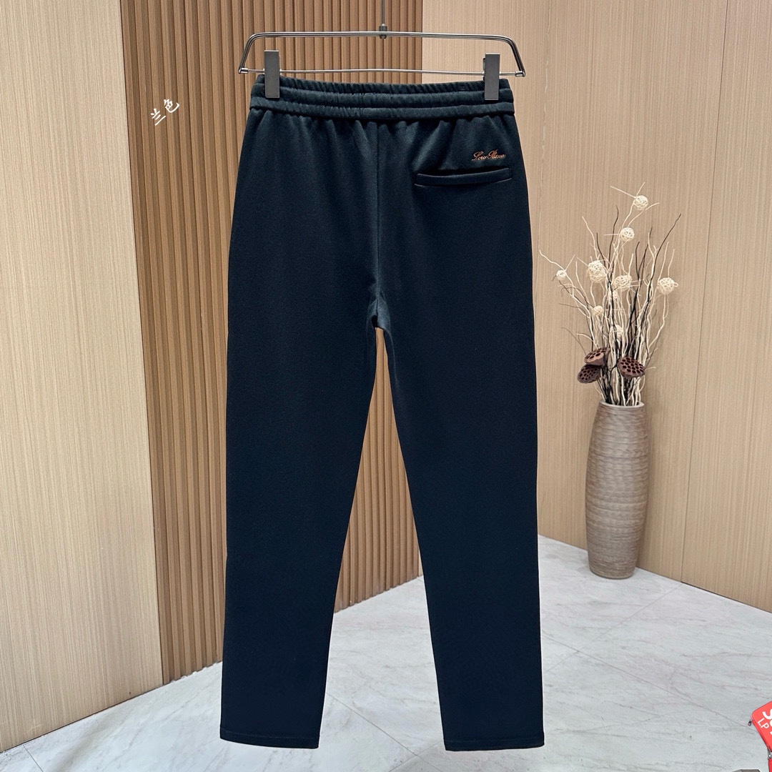 P480 Burberry 2024 fall and winter Asia counter collection of the latest models! High-end goods high-end custom-made Slim business casual pants suit pants original hardware daily business casual are fully applicable to the models on the body effect is super positive three-dimensional Slim hip leg line completely get to highlight the special cotton fabric containing Tencel! Belong to the type of color woven cotton! The texture is tight and delicate on the body is very comfortable and stylish and extremely wearable versatile very worth getting! Old customers must receive recommended! Size: 29-40