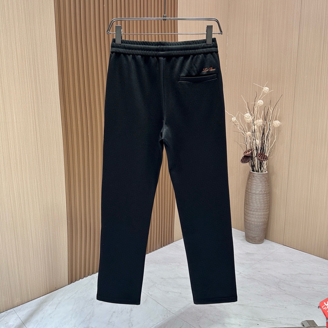 P480 Burberry 2024 fall and winter Asia counter collection of the latest models! High-end goods high-end custom-made Slim business casual pants suit pants original hardware daily business casual are fully applicable to the models on the body effect is super positive three-dimensional Slim hip leg line completely get to highlight the special cotton fabric containing Tencel! Belong to the type of color woven cotton! The texture is tight and delicate on the body is very comfortable and stylish and extremely wearable versatile very worth getting! Old customers must receive recommended! Size: 29-40