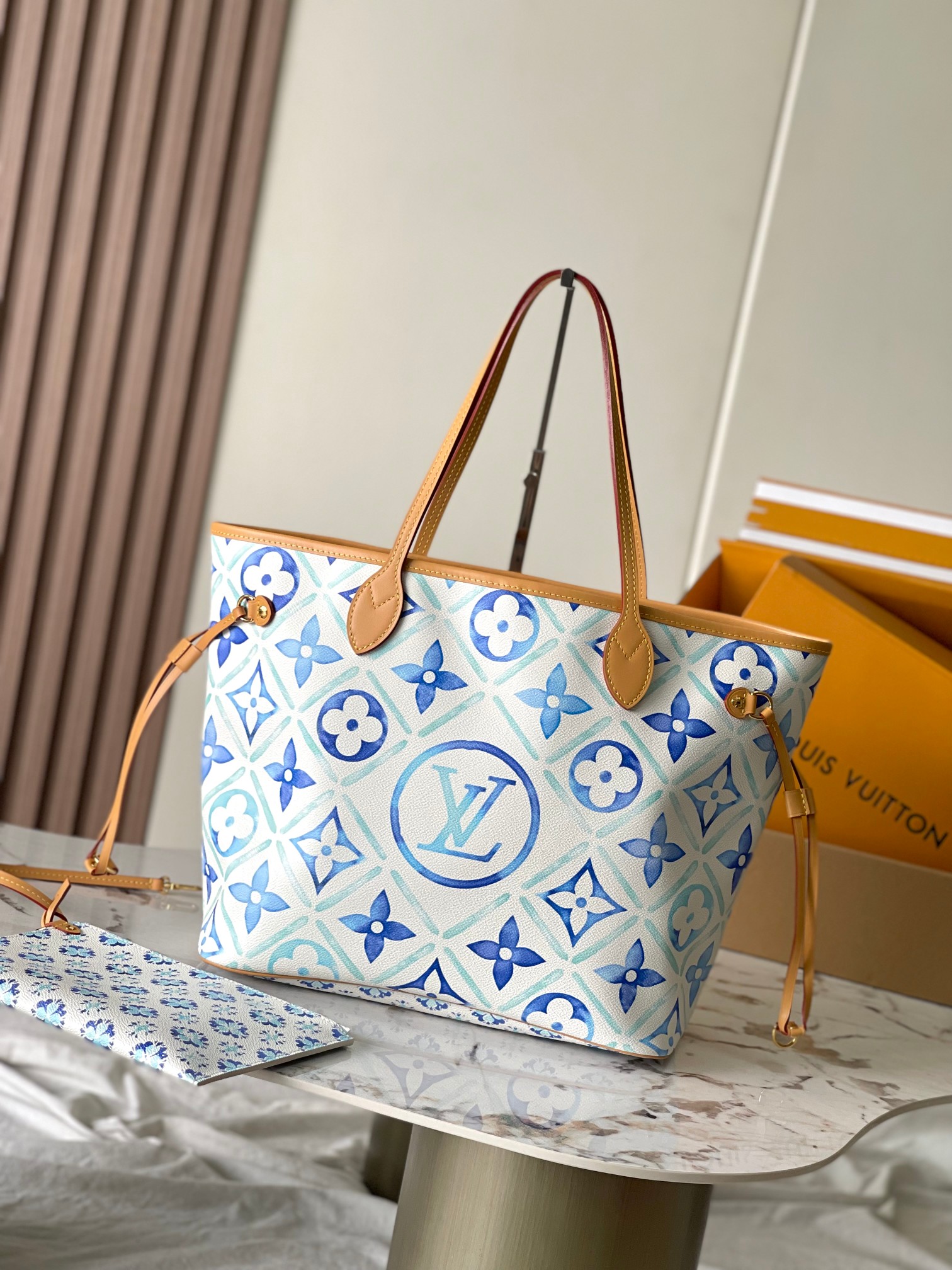 p2100 blue summer blue Seasonal new Neverfull Medium Handbag Modelo: 11263 Blue Dynamic Chip Material: hardware de aço de grau A importado tecidos originais Embalagem: um conjunto completo do fato M Berberi original isento de impostos Tamanho: 31 * 28 * 14CM- réplica alta de bolsas