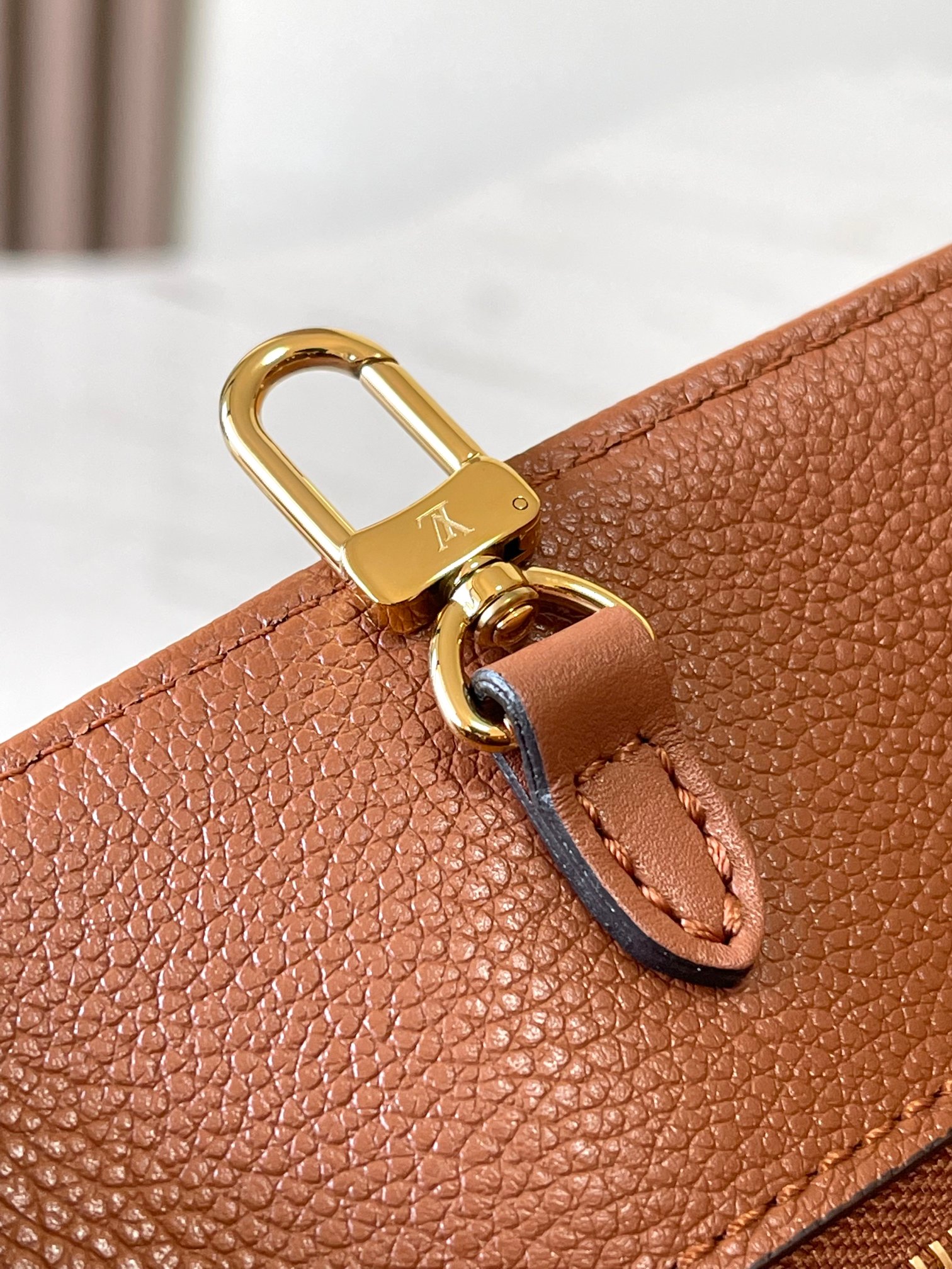 Image [5]-p2700ONTHEGO Medium Handbags Modèle : M12775 Caramel Dynamic ChipMatériaux : quincaillerie en acier de qualité supérieureTextiles originaux importésEmballage : un ensemble complet d'emballages originaux M Bobberly hors taxeTaille : 35*27*14CM-Sacs à la mode