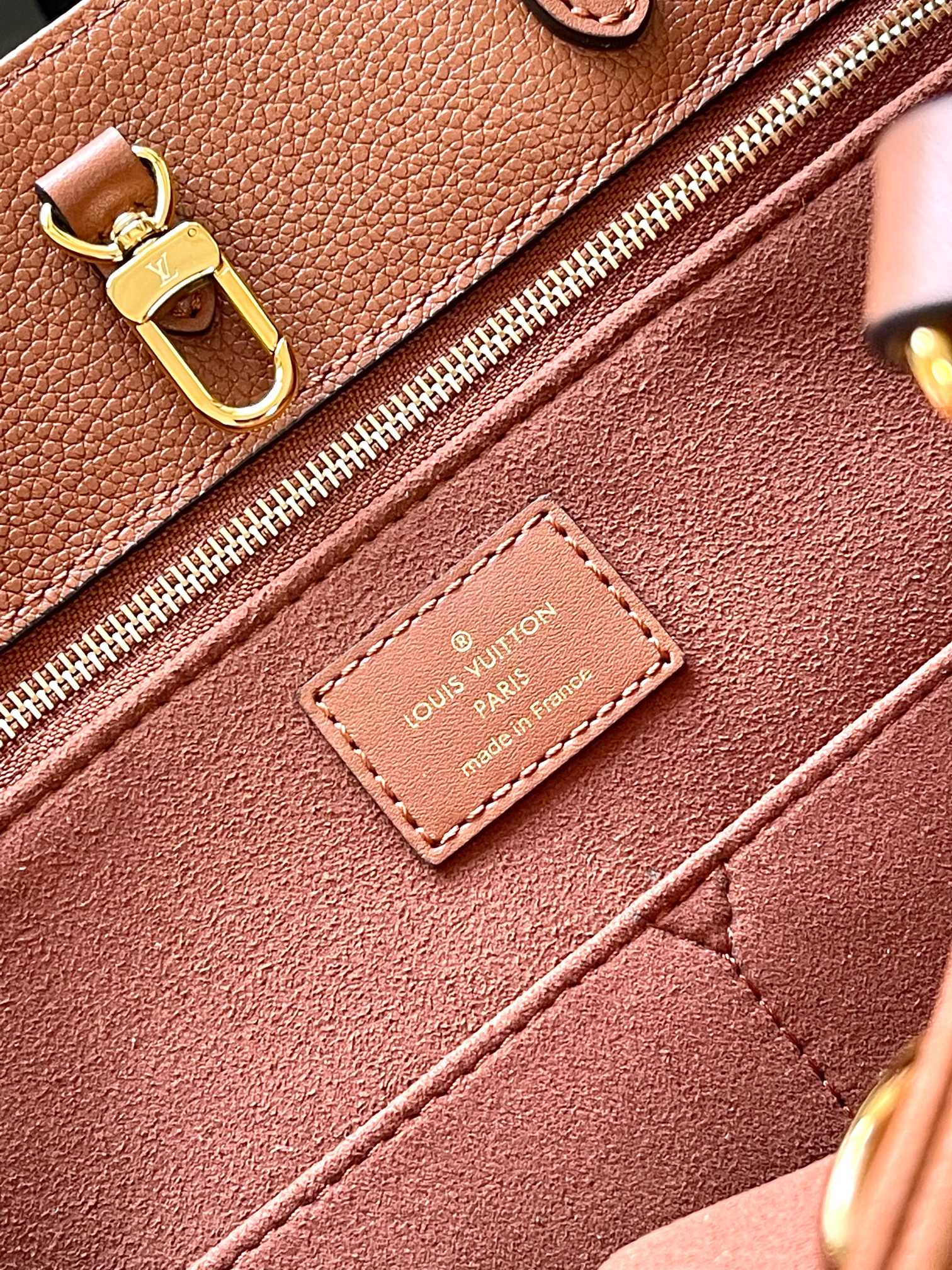 Image [9]-p2700ONTHEGO Medium Handbags Modèle : M12775 Caramel Dynamic ChipMatériaux : quincaillerie en acier de qualité supérieureTextiles originaux importésEmballage : un ensemble complet d'emballages originaux M Bobberly hors taxeTaille : 35*27*14CM-Sacs à la mode