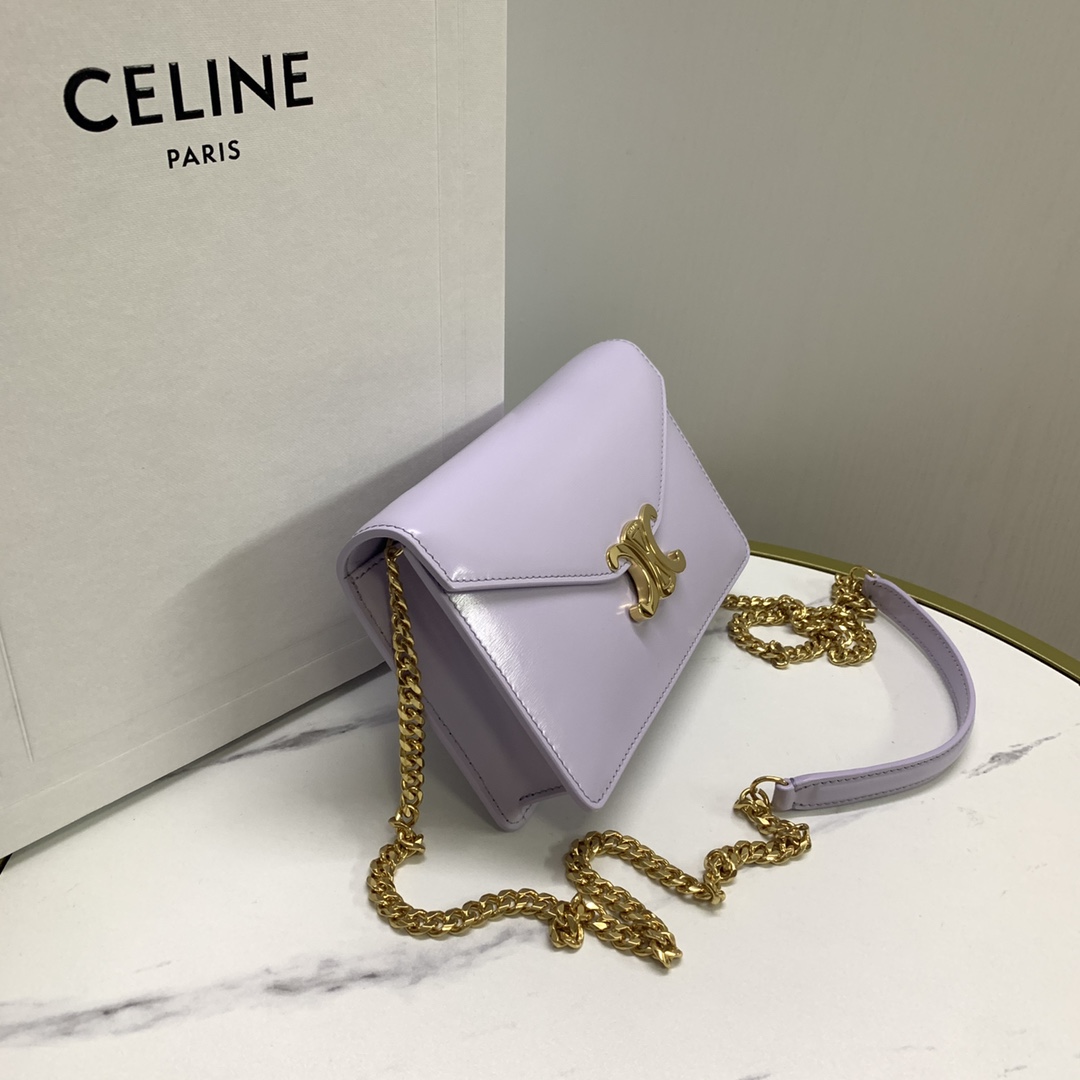 P1240 TRIOMPHE Shiny Cow Leather Chain Wallet This model can fit larger smartphone models such as PLUS Cow Leather Lining : Cow Leather/Fabric Crossbody and Shoulder TRIOMPHE Metal Snap Button Closure 1 Main Compartment 6 Card Slots Removable Chain Strap with Shoulder Pad Length 20 inches (50 cm) Model No. 10 L033 Light Lavender Purple 💰 Size: 19.5 X 13 X 4CM ( With original packaging)-High imitation factory