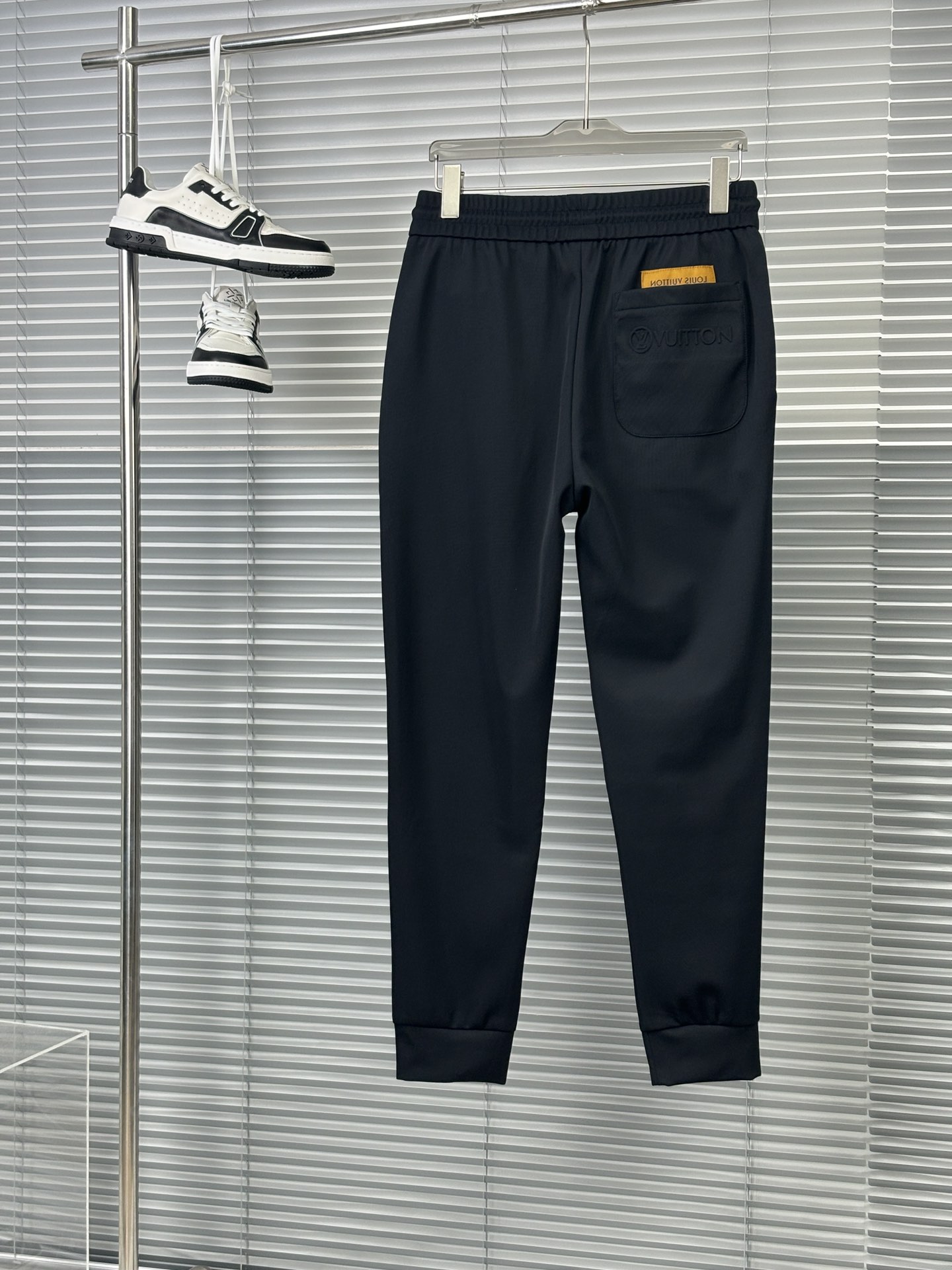 P580 M pantalones de moda de los hombres Muy buen efecto en el cuerpo Real de grandes pedidos Sólo el ajuste adecuado Slim fit muy buen efecto en el cuerpo puede ser un gran reflejo del físico esbelto masculino Esta moda en las celebridades de la moda aparecen altos Siga la tendencia de la moda para crear su propia masculinidad M-3XL