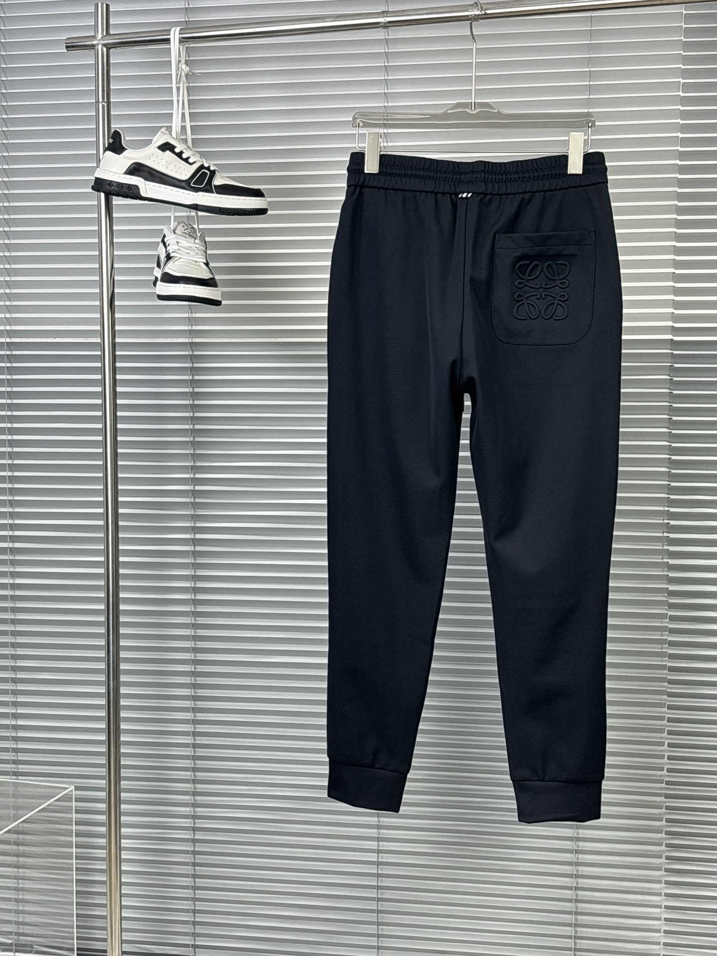 P580 pantalons décontractés pour hommes très bien ajustés vraies grandes commandes juste le bon slim fit très bien peut être un grand reflet de l'homme physique svelte Cette mode parmi les étoiles dans la mode big shot haut Suivre la tendance de la mode pour créer leur propre masculinité M-3XL- high quality replica handbags