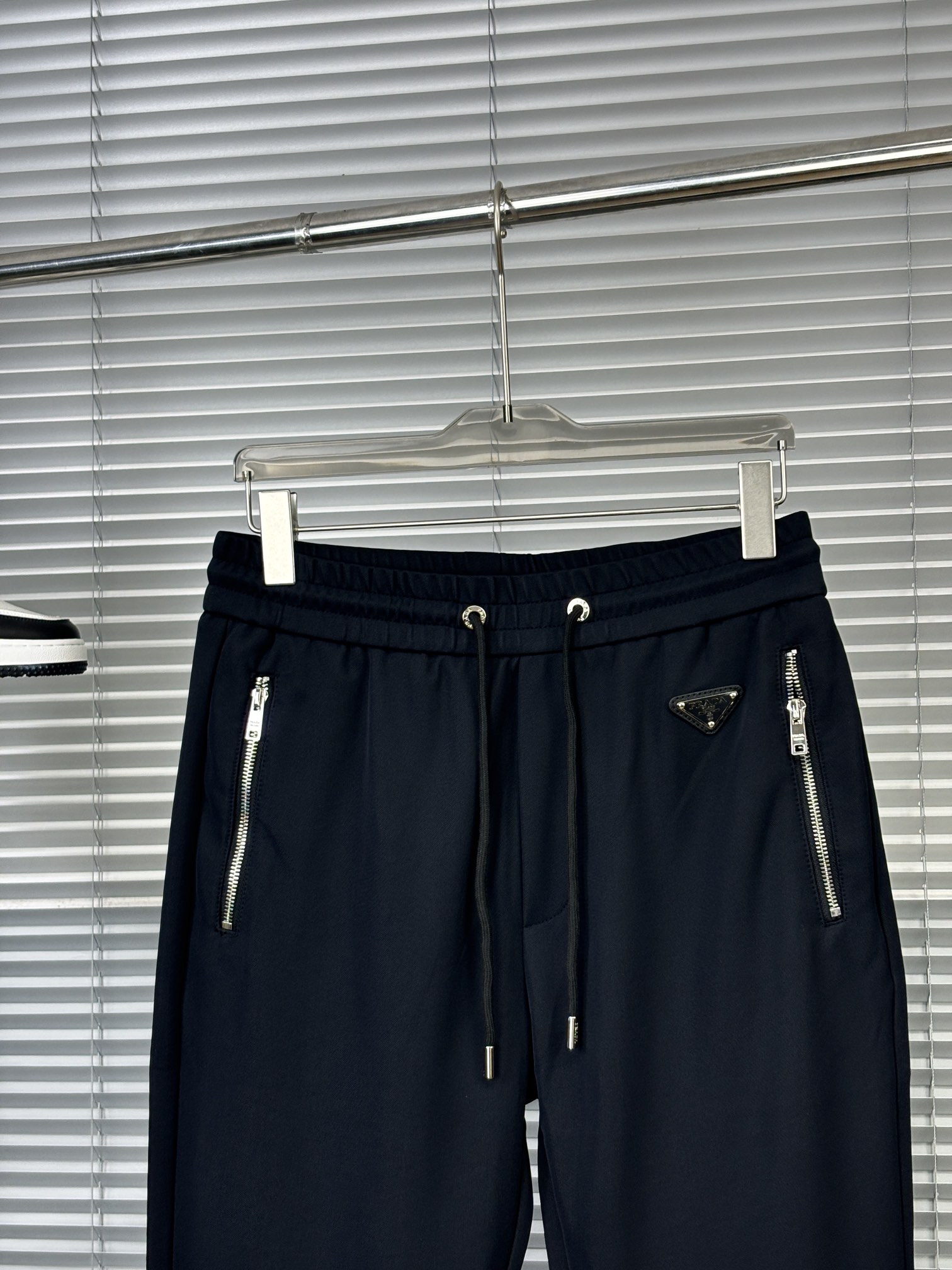 P580 CD pantalons décontractés pour hommes très bien ajustés vraies grandes commandes juste le bon slim fit très bien peut être un grand reflet de l'homme physique svelte Cette mode parmi les étoiles dans les célébrités de la mode apparaissent haut Suivre la tendance de la mode pour créer leur propre masculinité M-3XL- high quality replica handbags