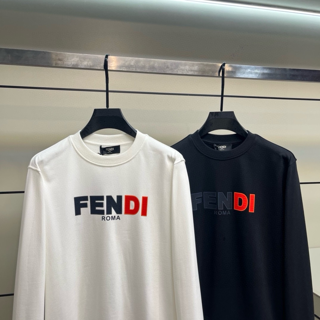 P520 FENDI FENDI إصدار FENDI عالي الإصدار مصدر مستقر فترة بيع طويلة فترة بيع طويلة أسلوب عمل بسيط وأنيق بضائع من القنوات التجارية القديمة، تفوز باستمرار بجودة ممتازة مستقرة، مناسبة لجميع الحشود 2024 خريف وشتاء 2024 سويت شيرت رياضي رجالي بأكمام طويلة مزين بشعار العلامة التجارية الكلاسيكية بتطريز حروف حروف العلامة التجارية! 100% خامة قطنية 100% ليست بسيطة أبدًا. استخدام الأقمشة القطنية الإيطالية المستوردة، المظهر عادي ولكن هناك الكثير لتتعلمه. ملمسها رقيق وناعم للغاية وأنيق وصارم ودقيق. يمكن فهم الفرق الحقيقي بين القطن العام واليدين... يسلط الضوء على عكس العديد من العلامات التجارية، فقط بسيطة وسخية دون أن تفقد موضة شعار الحروف المتناسق الأنيق والممتع من الناحية الجمالية للغاية الاعتراف مرتفع للغاية مثل الحديد القديم يمكن أن يكون ضروريًا للبدء! المقاس: S-XL مرجع البيانات: رمز S: رمز S: الصدر 106 سم - عرض الكتف 45 سم - طول الملابس 68 سم - طول الكم 66 سم - رمز M: الصدر 110 سم - عرض الكتف 46 سم - طول الملابس 69 سم - طول الكم 67 سم - رمز LL: الصدر 114 سم - عرض الكتف 47 سم - طول الملابس 70 سم - طول الكم 68 سم - رمز XL: الصدر 118 سم - عرض الكتف 48 سم - طول الملابس 71 سم طول الأكمام 69 سم- طول الأكمام 69 سم- طول الأكمام 69 سم- طول الأكمام 69 سم- طول الأكمام 69 سم- طول الأكمام 68 سم