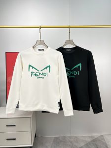 P480 FENDI フェンディ マックス 6XL 着用 240ポンド 2024秋冬GWシンクスウェットTシャツ！秋冬のベースレイヤーとして一枚で着れる優れもの！定番を継承！フルオーダーモデル！胸元の重厚なクラフトロゴデザインハイエンドカスタムエアーレイヤーロングステープルコットン生地は、形状からデザインに至るまで、細部まで十分なシェイプやデザインは、非常に時代の新しい波です！ネックラインはややフィットネック良い形良い生地！快適な肌暖かくスタイリッシュなボディに高密度綿素材！ヤード数：M-6XL（178 140ポンドL最大240ポンド）