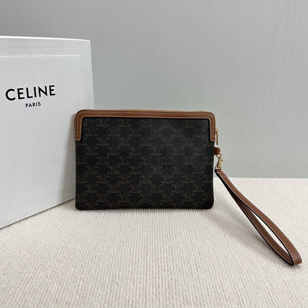 P720 New products online 🅰️🅰️This celine clutch bag basic model with extra hand strap is more practical 🖤 zipper brown leather edging and logo echo more add a sense of uniqueness fine workmanship exquisite line with hand strap practicality ✅✅Model No.: 10J1004💰Color: Material/Brown (with original packaging)Size: 25×17.5×1